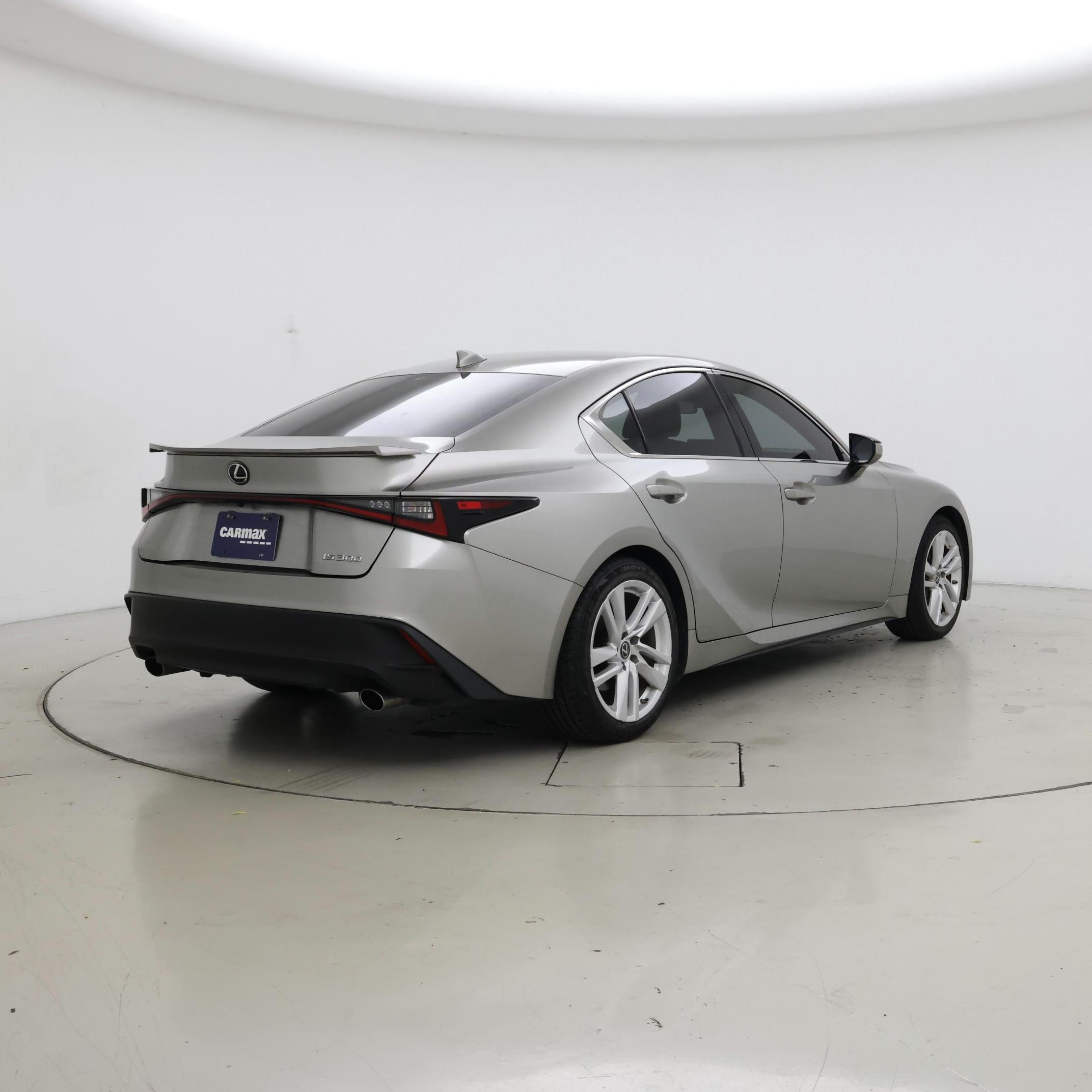 Thumbnail: 2022 Lexus IS - 8