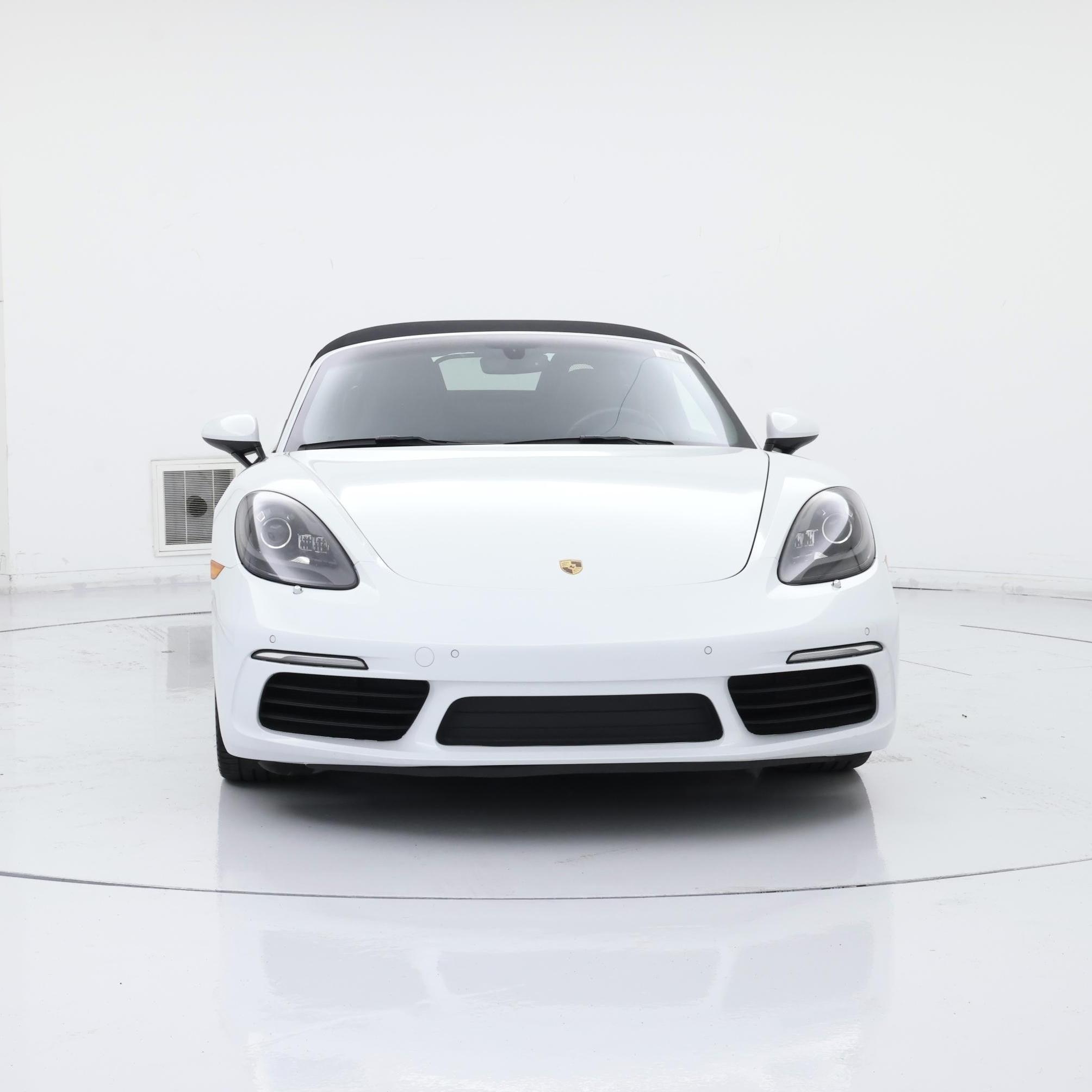 Thumbnail: 2017 Porsche 718 Boxster - 5