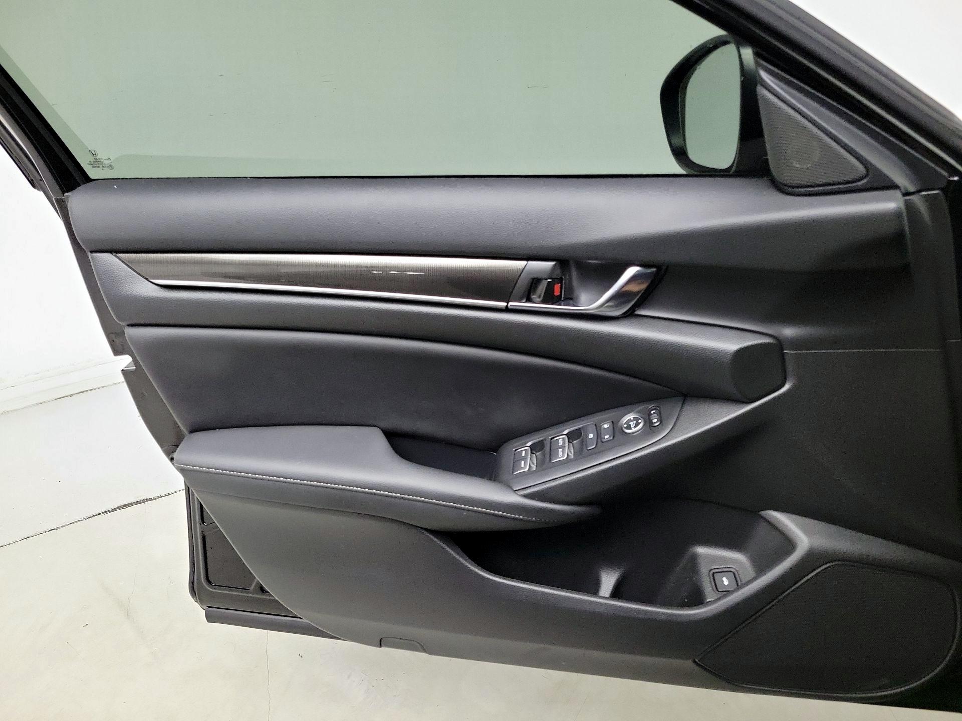 Thumbnail: 2022 Honda Accord - 12
