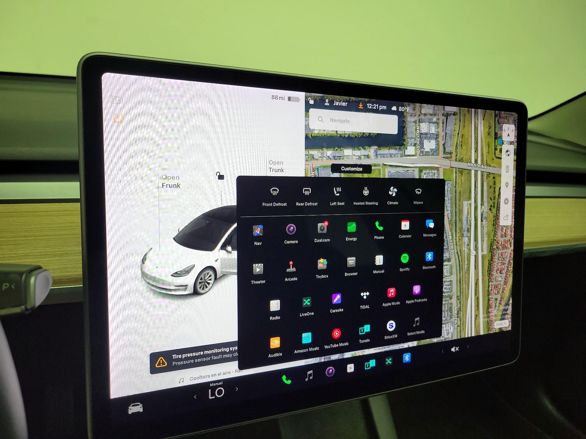 Thumbnail: 2022 Tesla Model 3 - 15