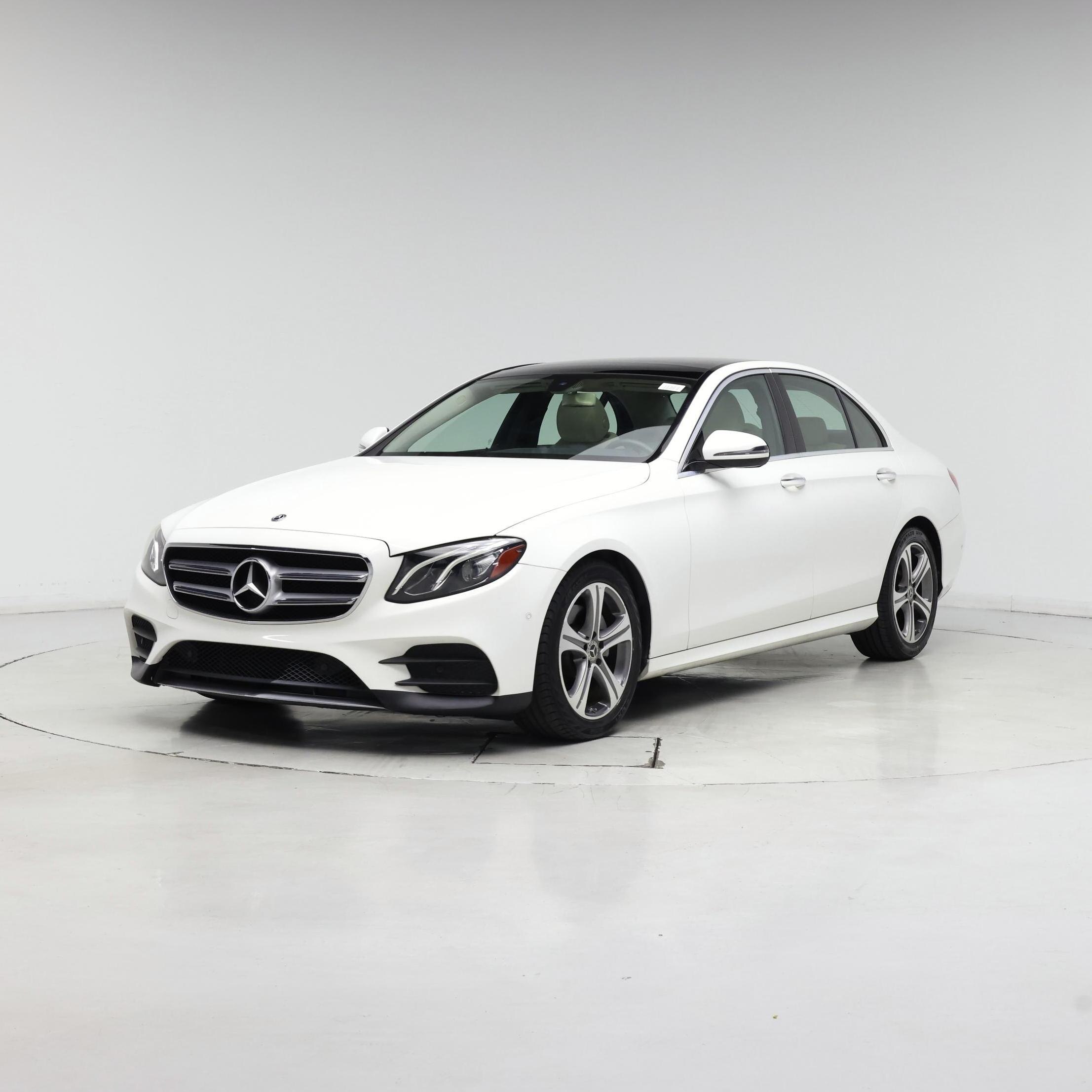Thumbnail: 2018 Mercedes-Benz E-Class - 4