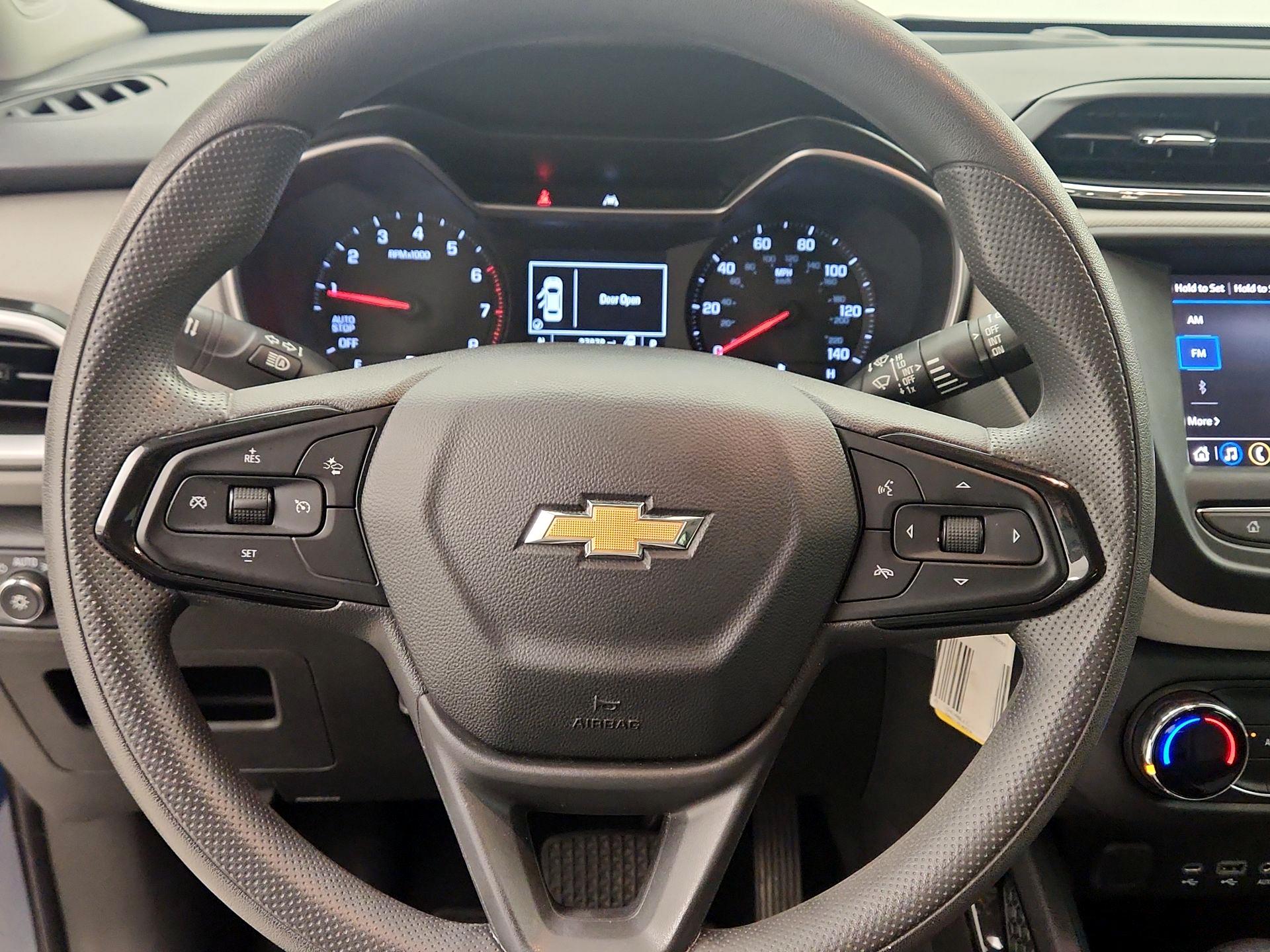 Thumbnail: 2021 Chevrolet TrailBlazer - 10