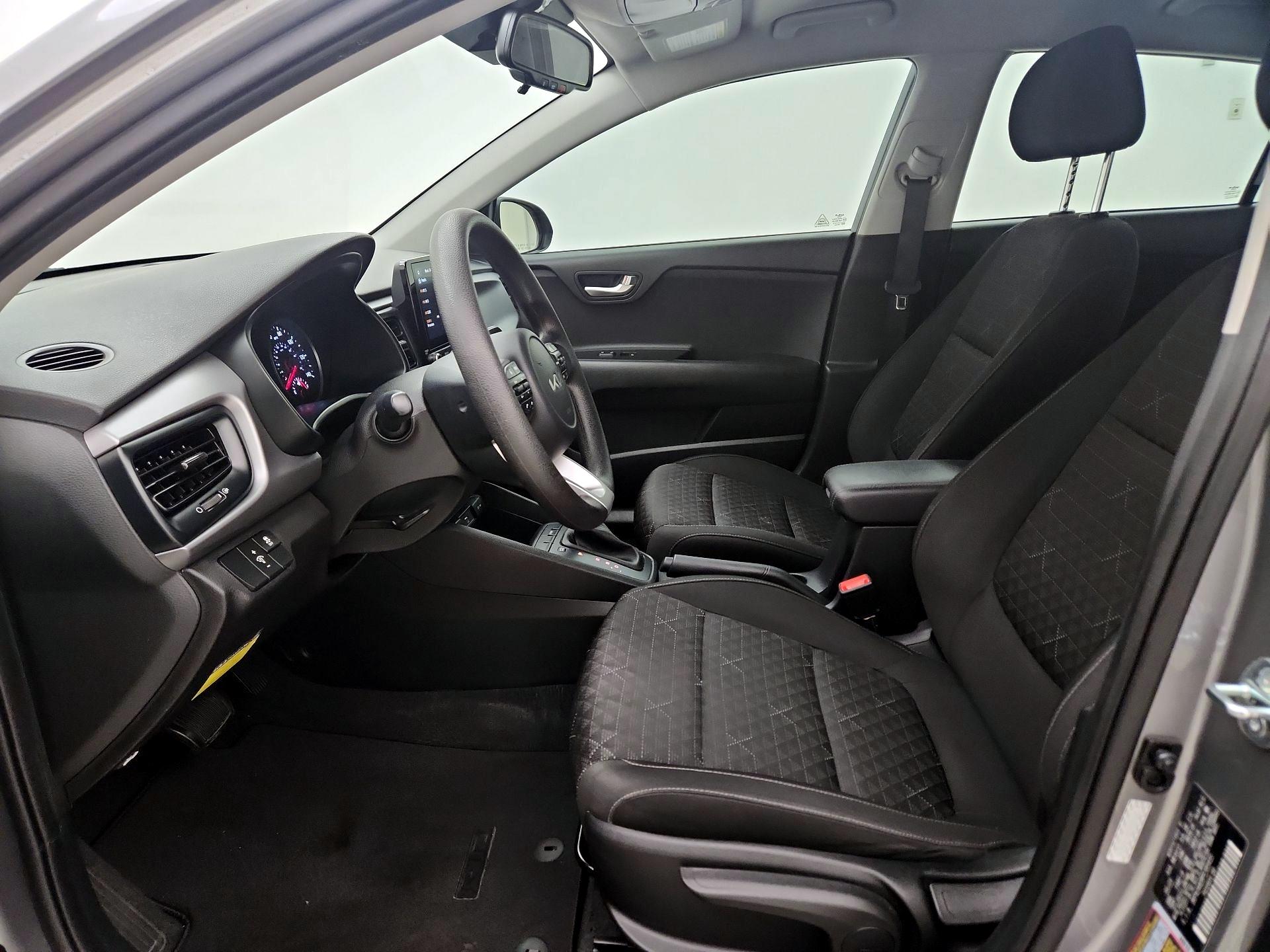 Thumbnail: 2023 Kia Rio - 11
