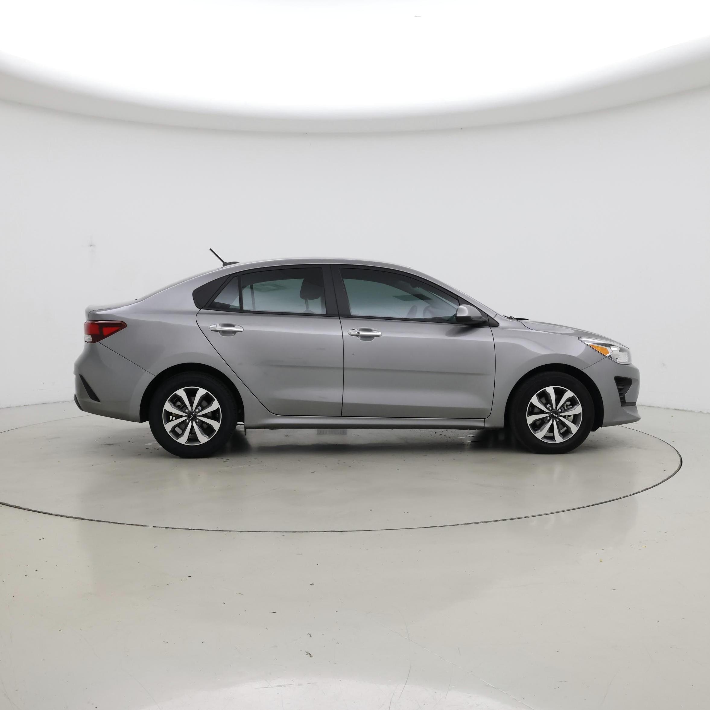 Thumbnail: 2023 Kia Rio - 7