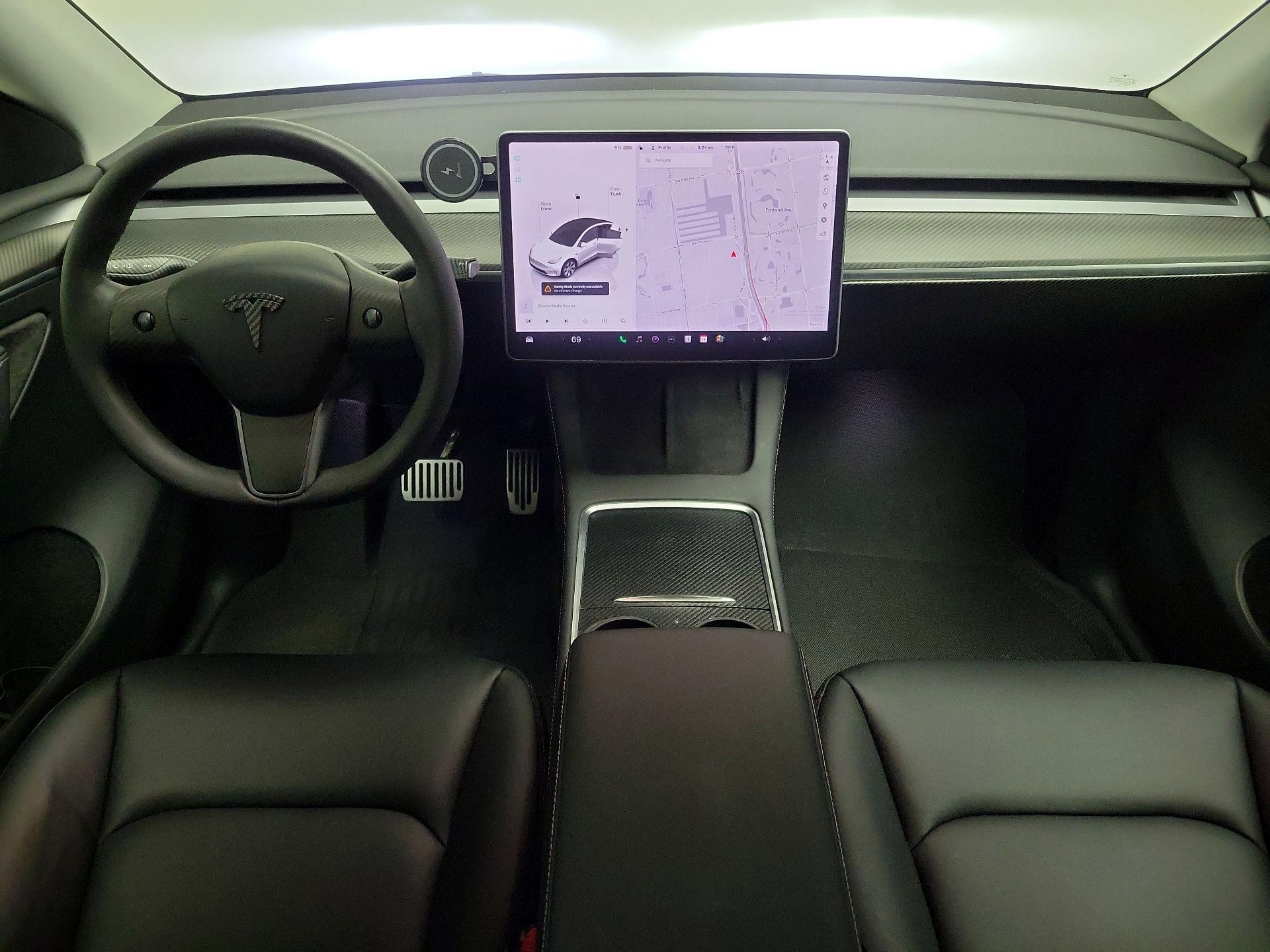 Thumbnail: 2023 Tesla Model Y - 9