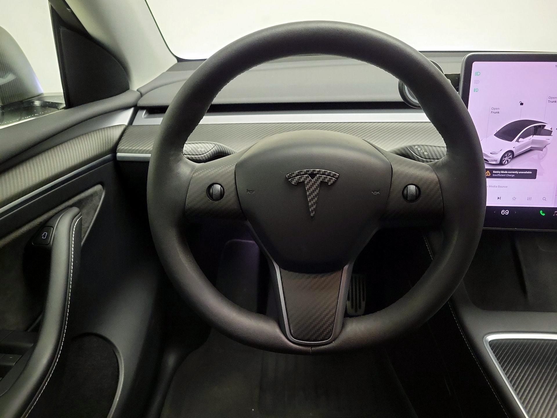 Thumbnail: 2023 Tesla Model Y - 10