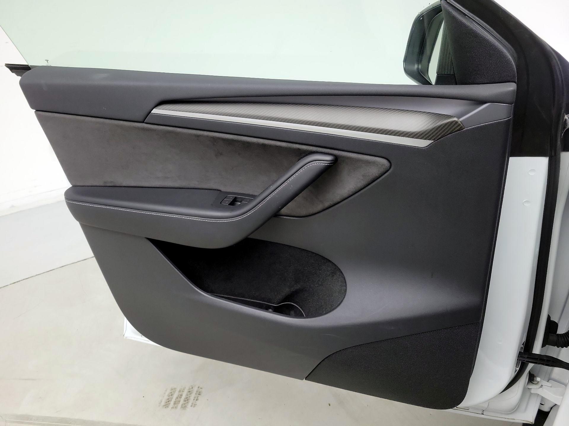 Thumbnail: 2023 Tesla Model Y - 12