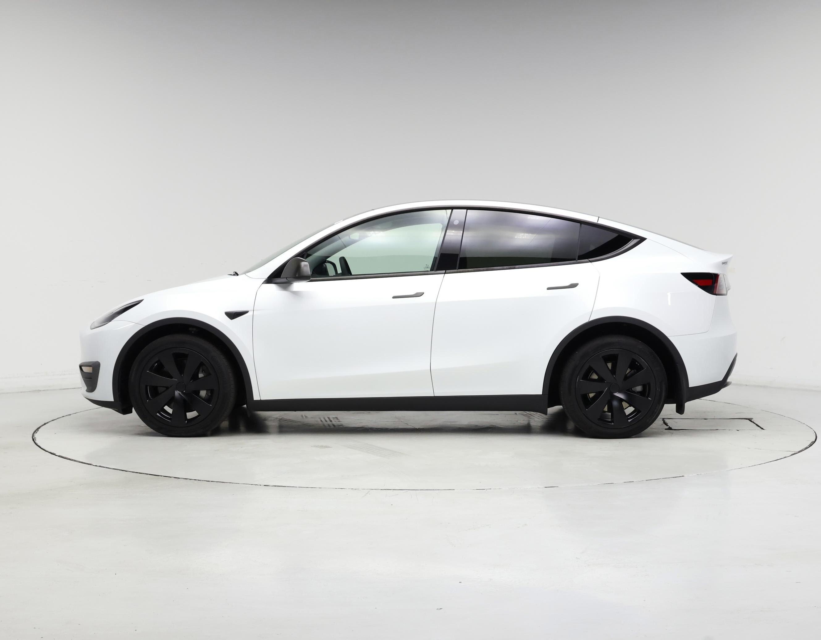 Thumbnail: 2023 Tesla Model Y - 3