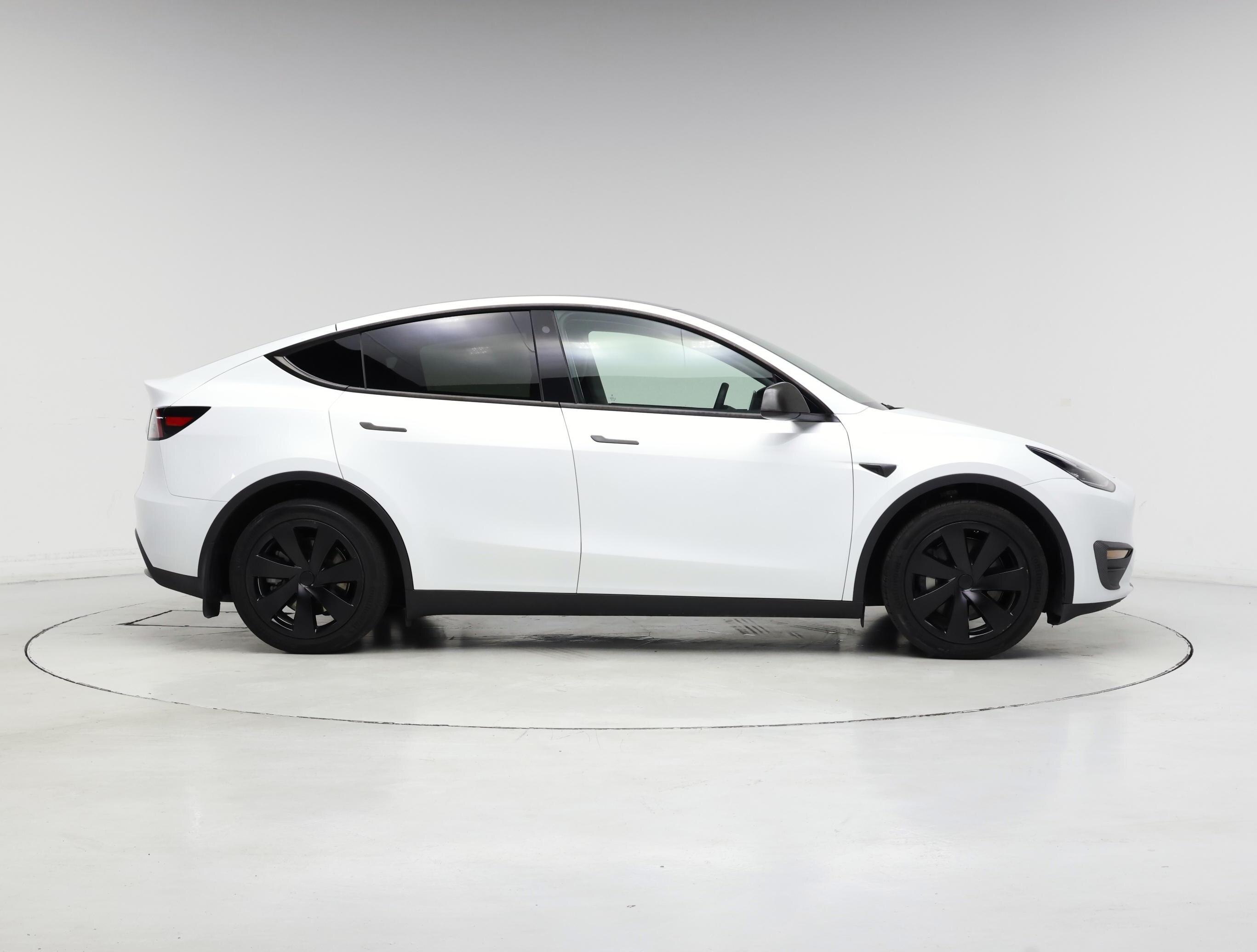 Thumbnail: 2023 Tesla Model Y - 7