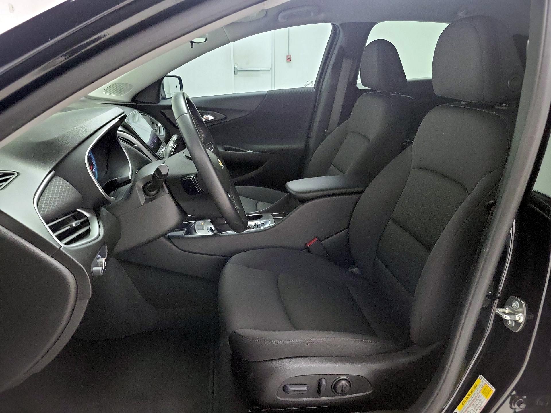 Thumbnail: 2024 Chevrolet Malibu - 11