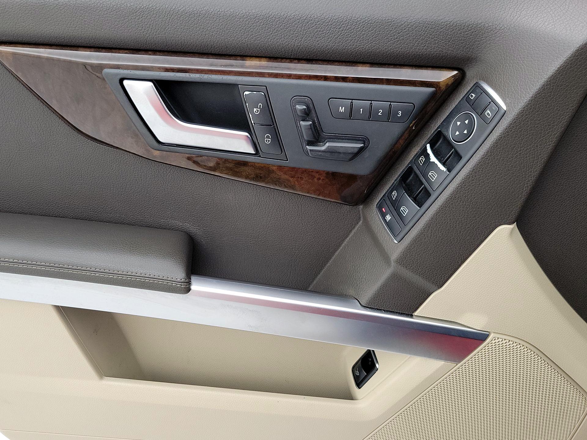 Thumbnail: 2015 Mercedes-Benz GLK - 12