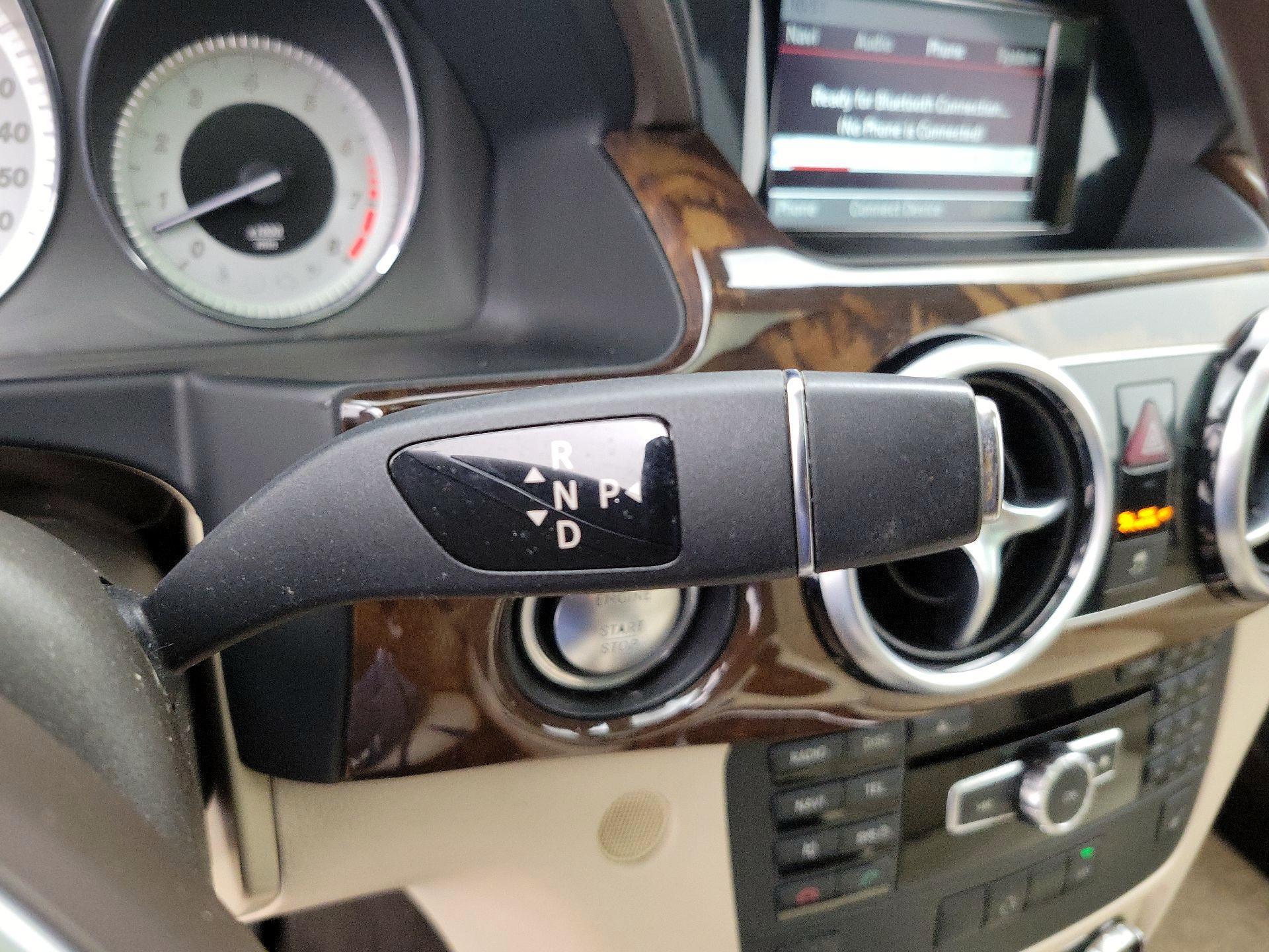 Thumbnail: 2015 Mercedes-Benz GLK - 16