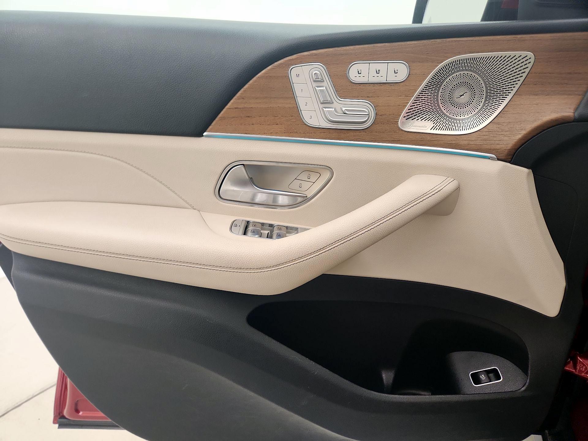 Thumbnail: 2021 Mercedes-Benz GLS - 12
