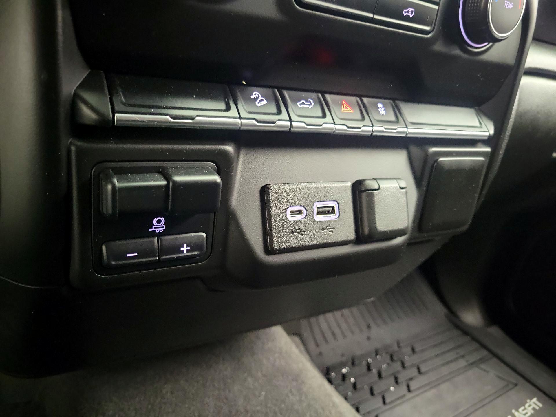 Thumbnail: 2021 Chevrolet Silverado 1500 - 18