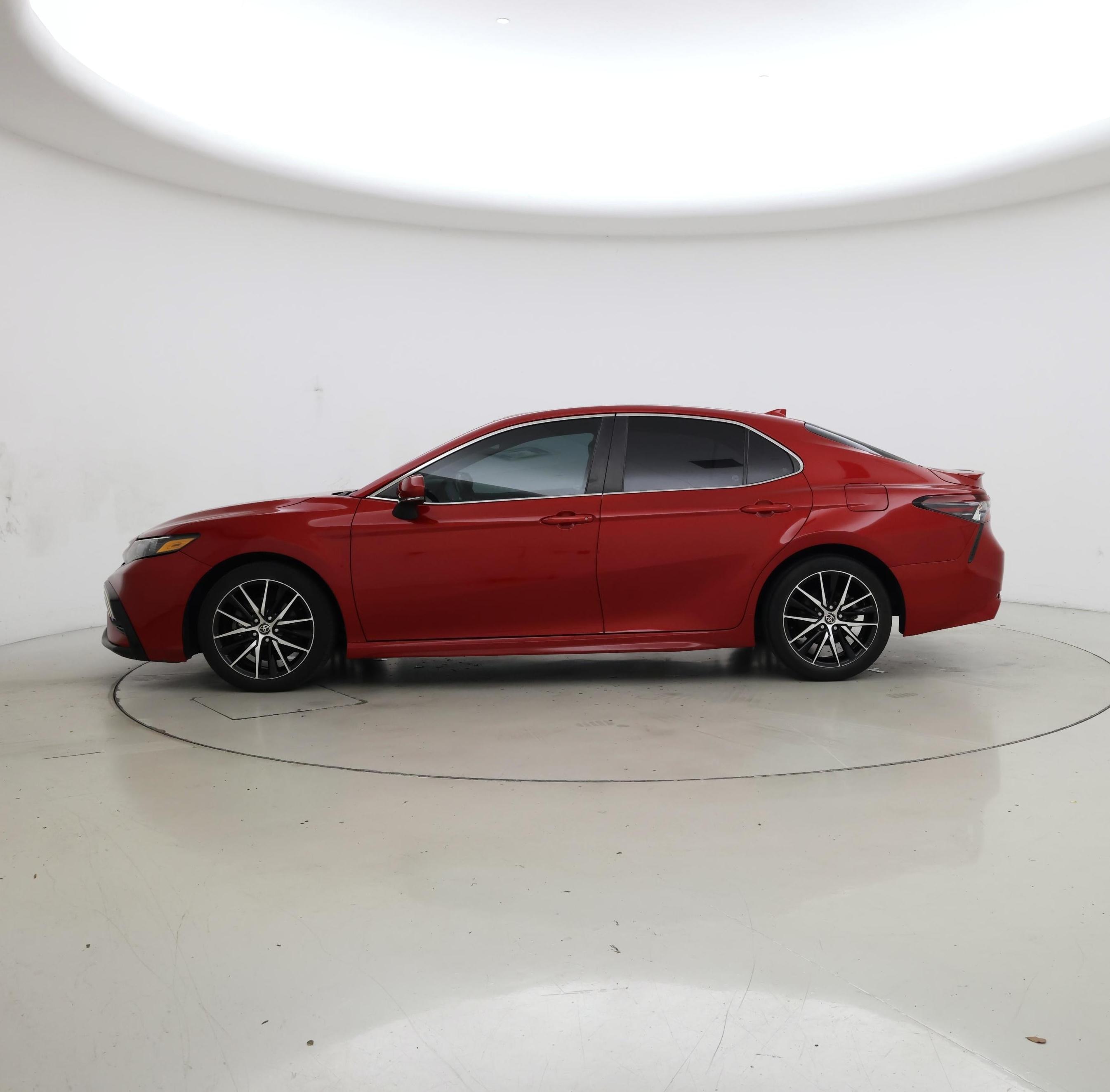 Thumbnail: 2021 Toyota Camry - 3