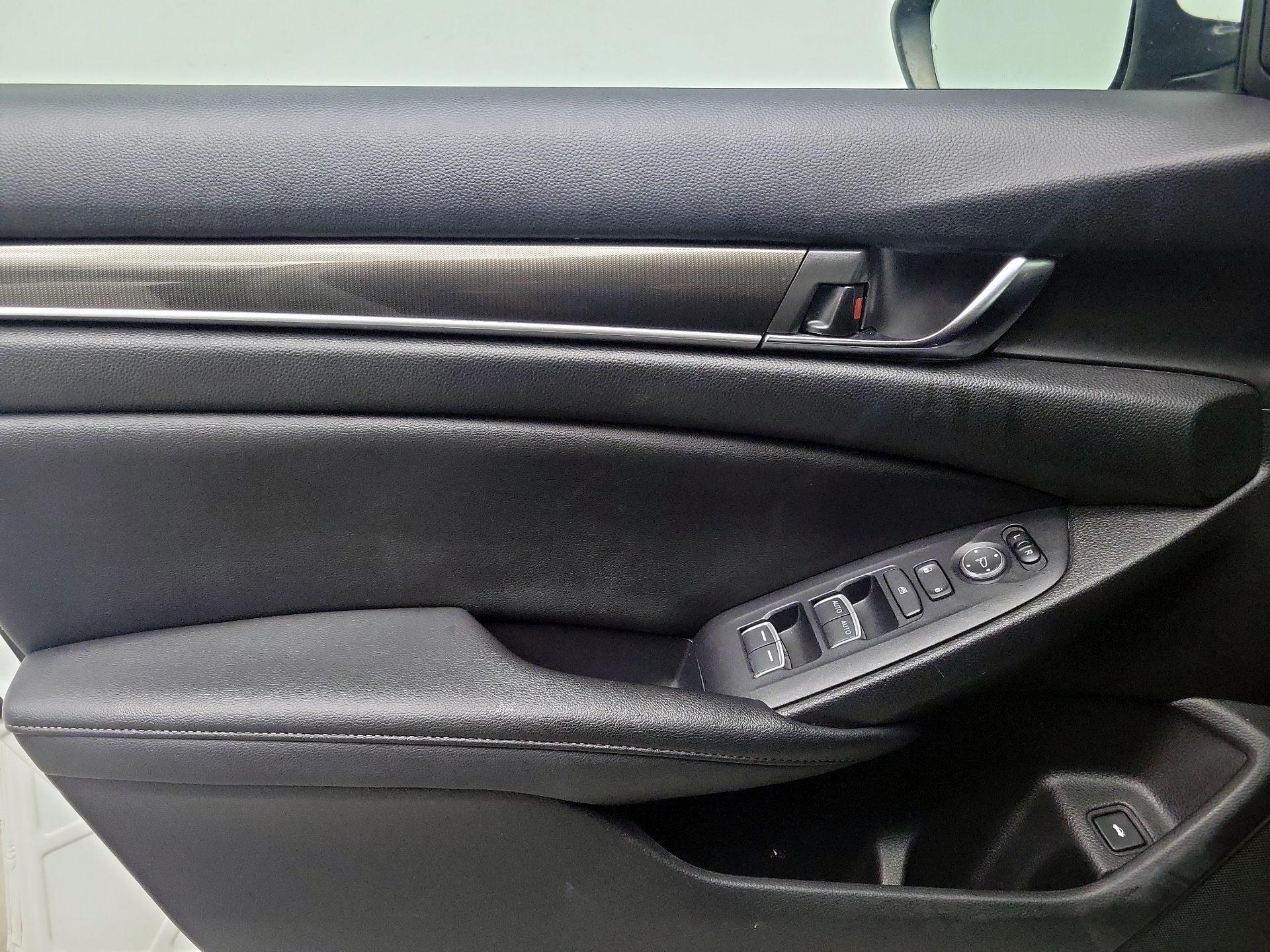 Thumbnail: 2020 Honda Accord - 12