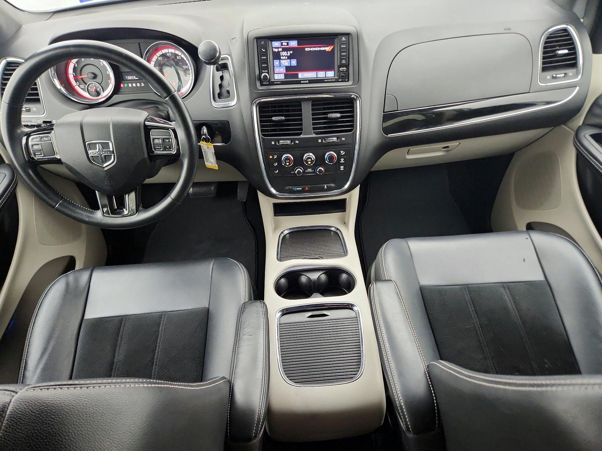 Thumbnail: 2017 Dodge Grand Caravan - 9