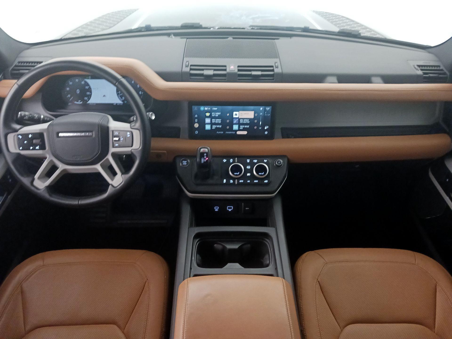 Thumbnail: 2023 Land Rover Defender - 9