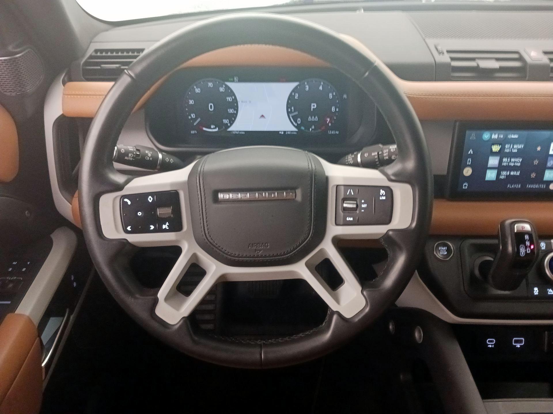 Thumbnail: 2023 Land Rover Defender - 10
