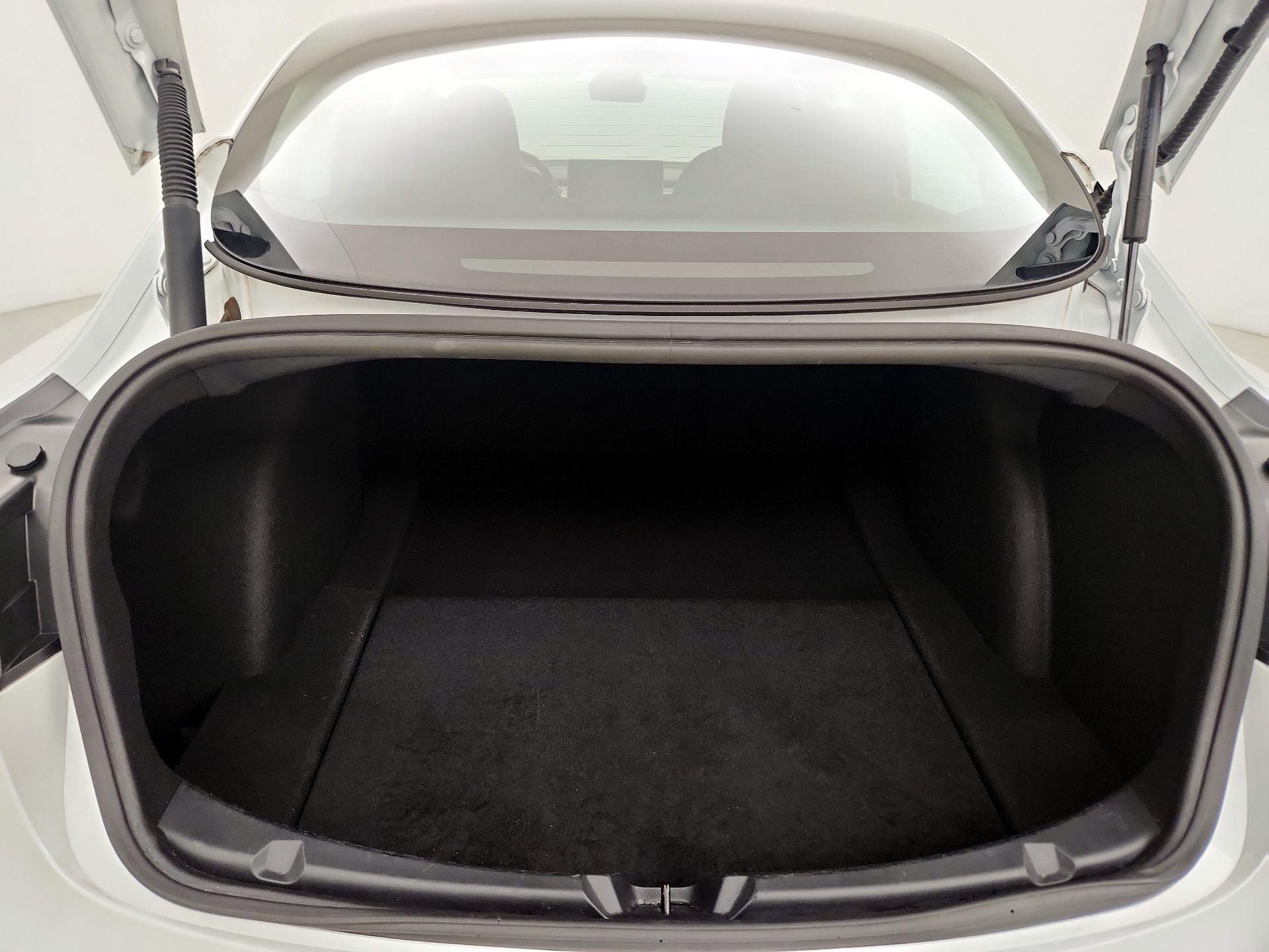 Thumbnail: 2022 Tesla Model 3 - 20