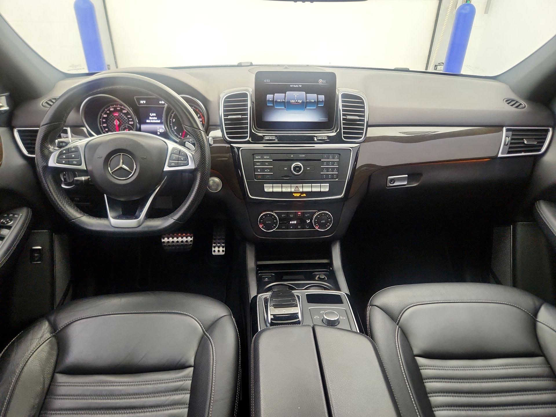 Thumbnail: 2017 Mercedes-Benz GLE - 9