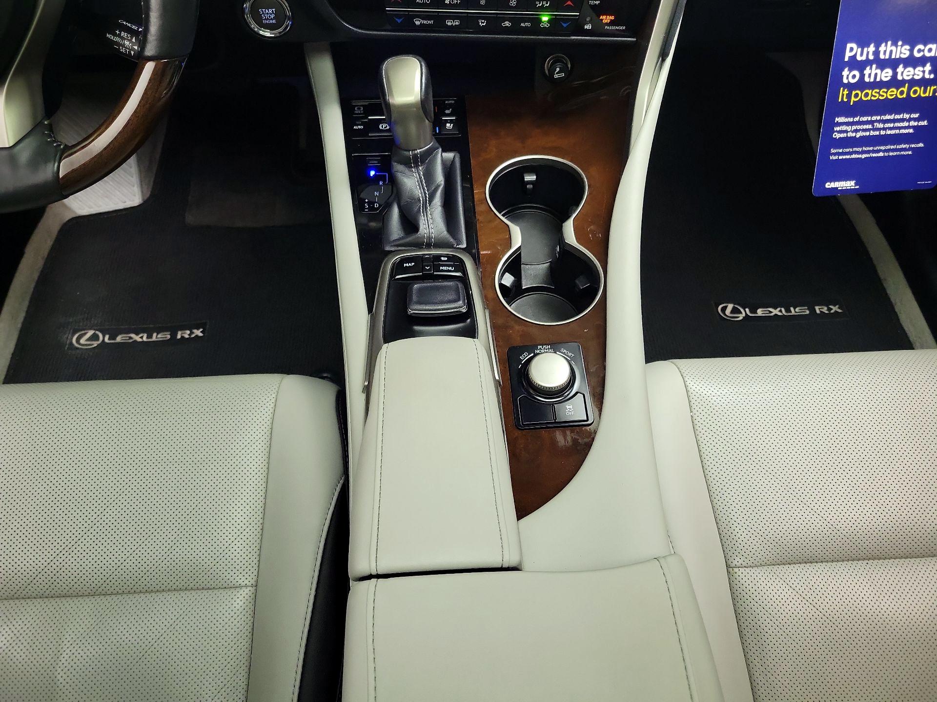 Thumbnail: 2016 Lexus RX - 17