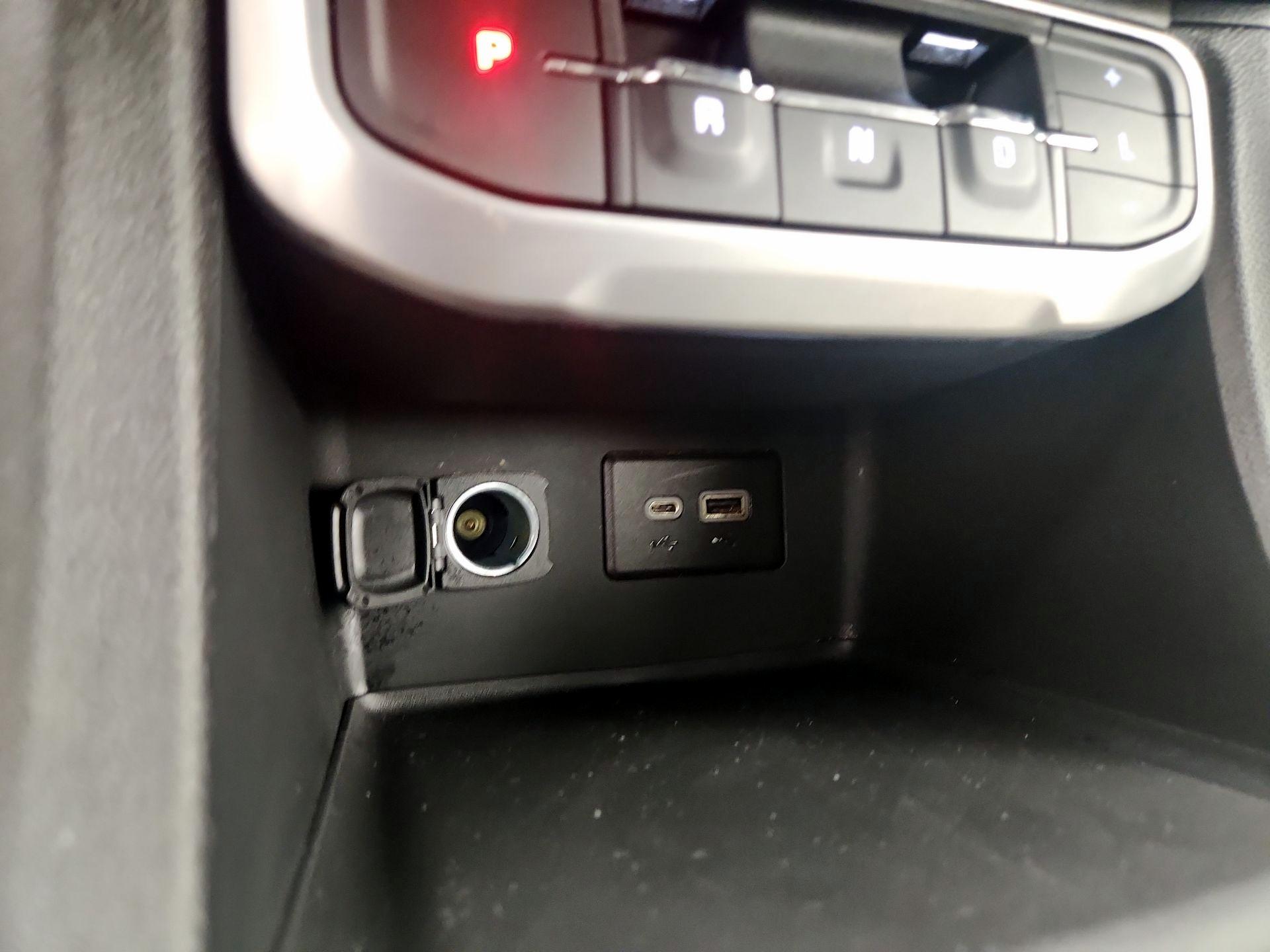 Thumbnail: 2023 GMC Acadia - 19