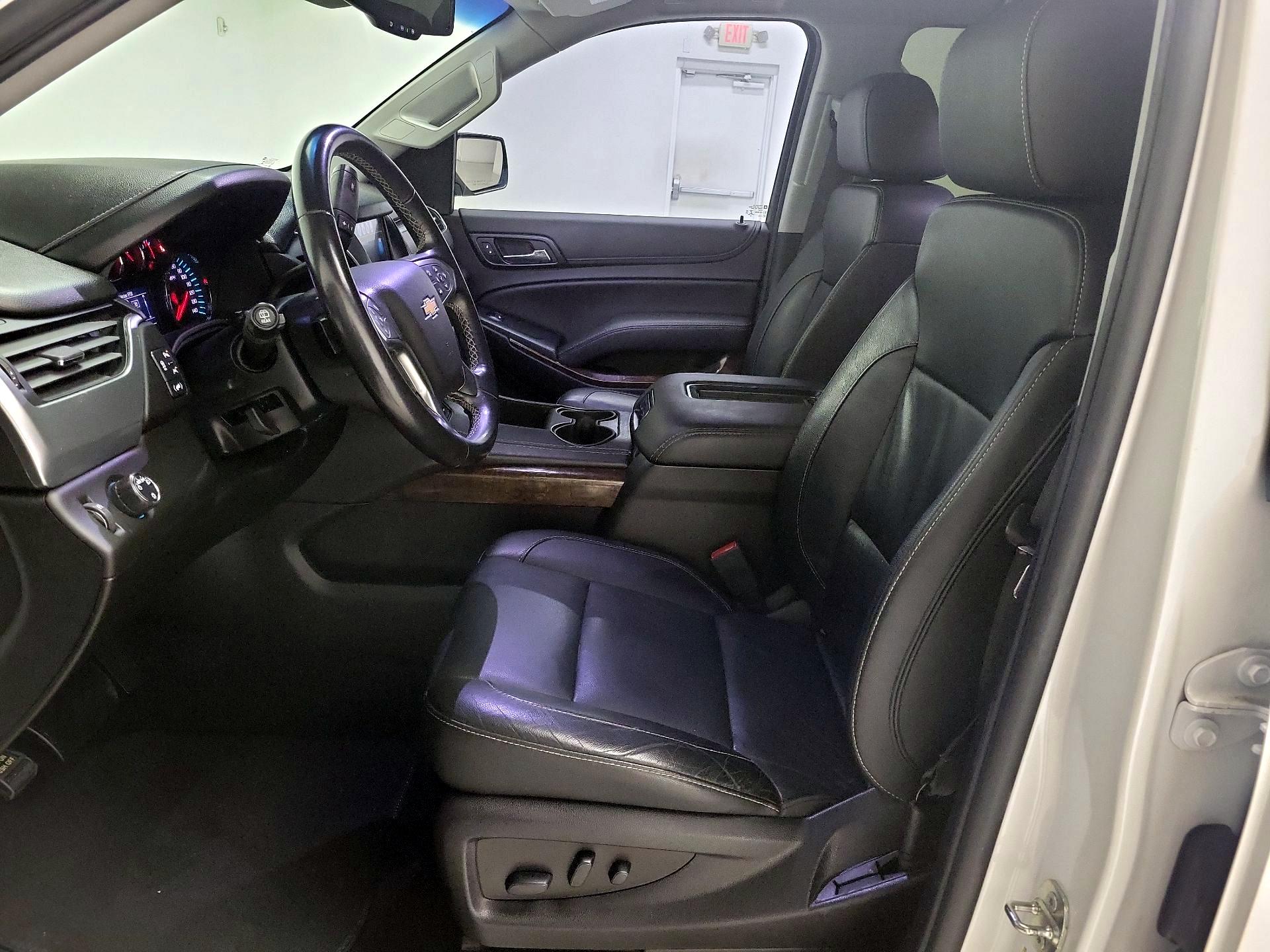Thumbnail: 2019 Chevrolet Suburban - 11