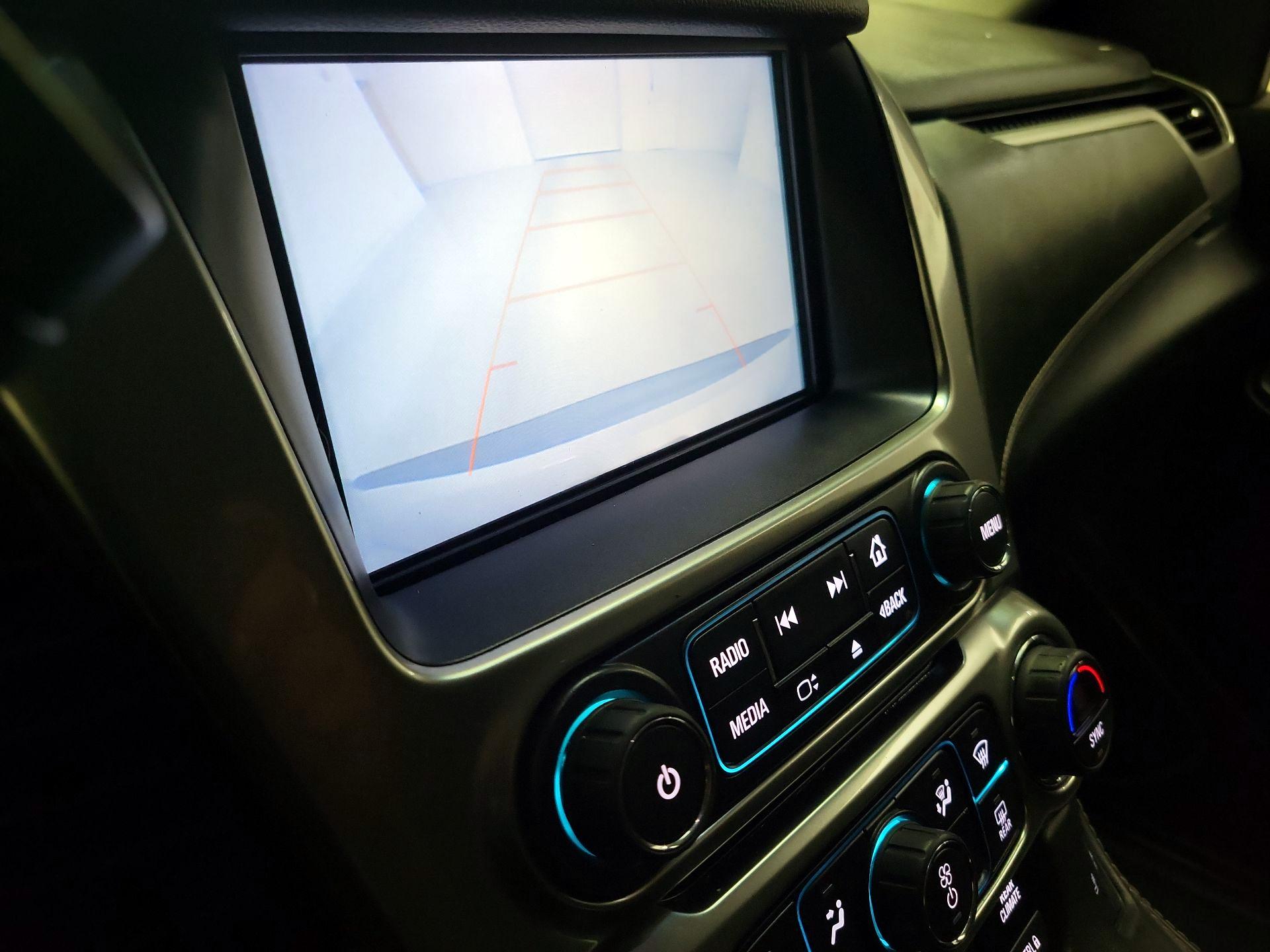 Thumbnail: 2019 Chevrolet Suburban - 14