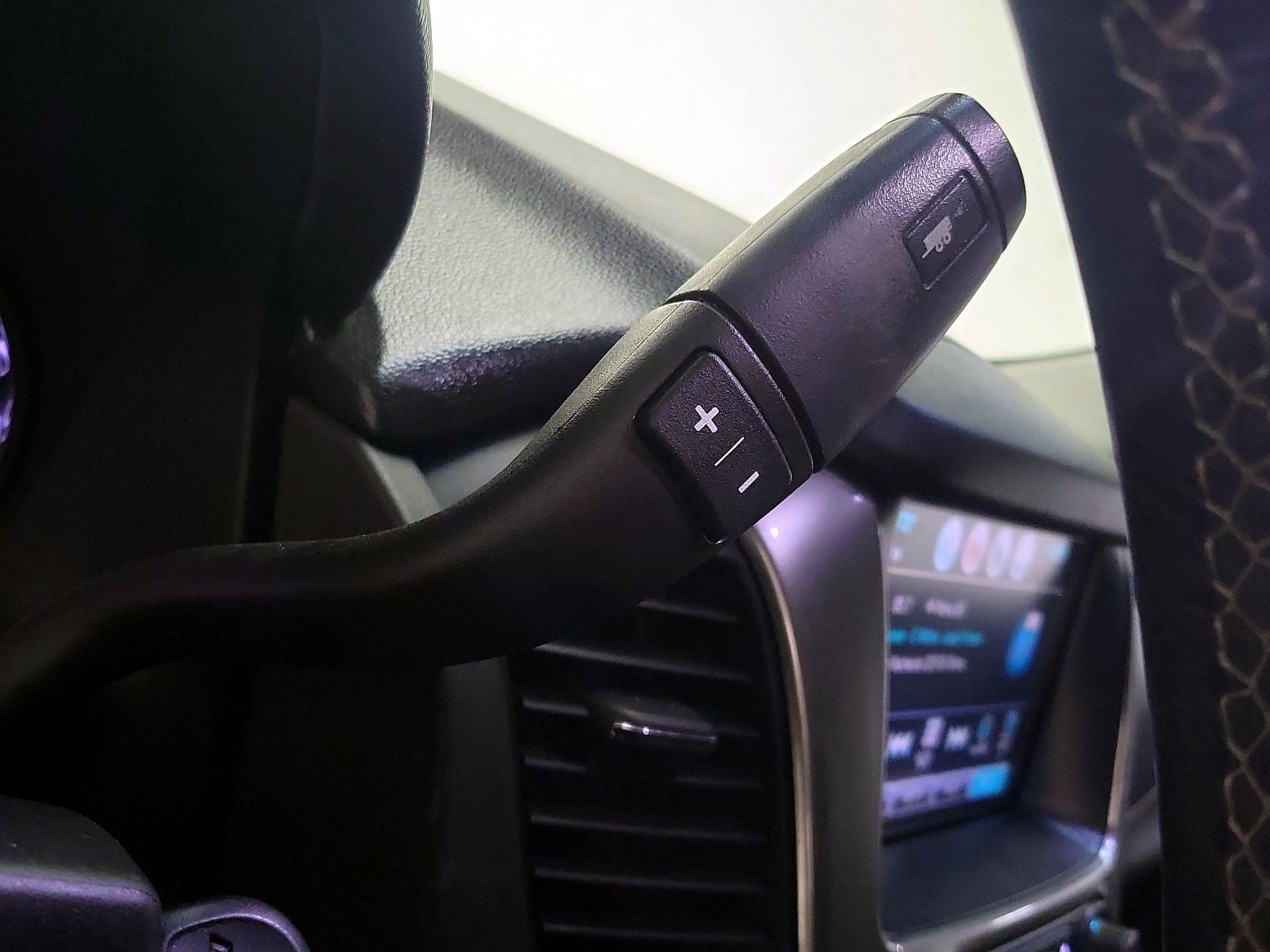 Thumbnail: 2019 Chevrolet Suburban - 17
