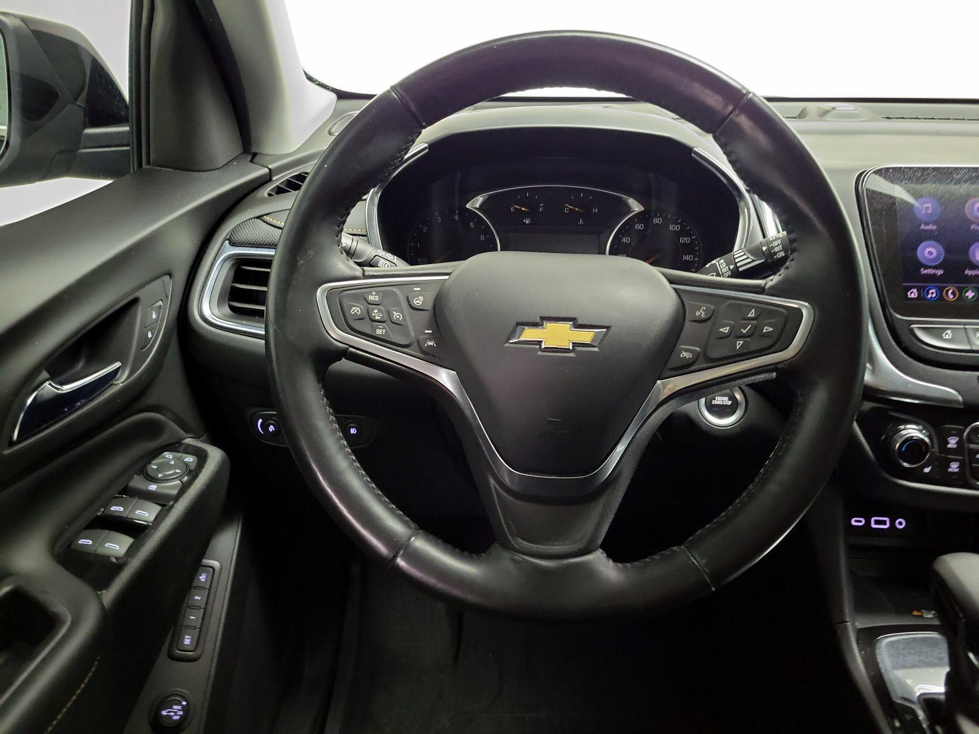 Thumbnail: 2022 Chevrolet Equinox - 10