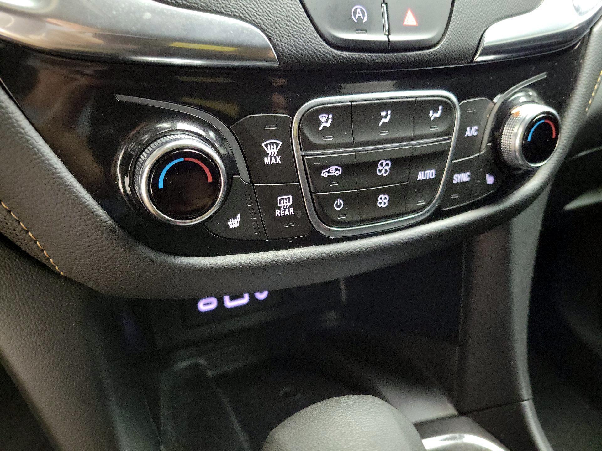 Thumbnail: 2022 Chevrolet Equinox - 17