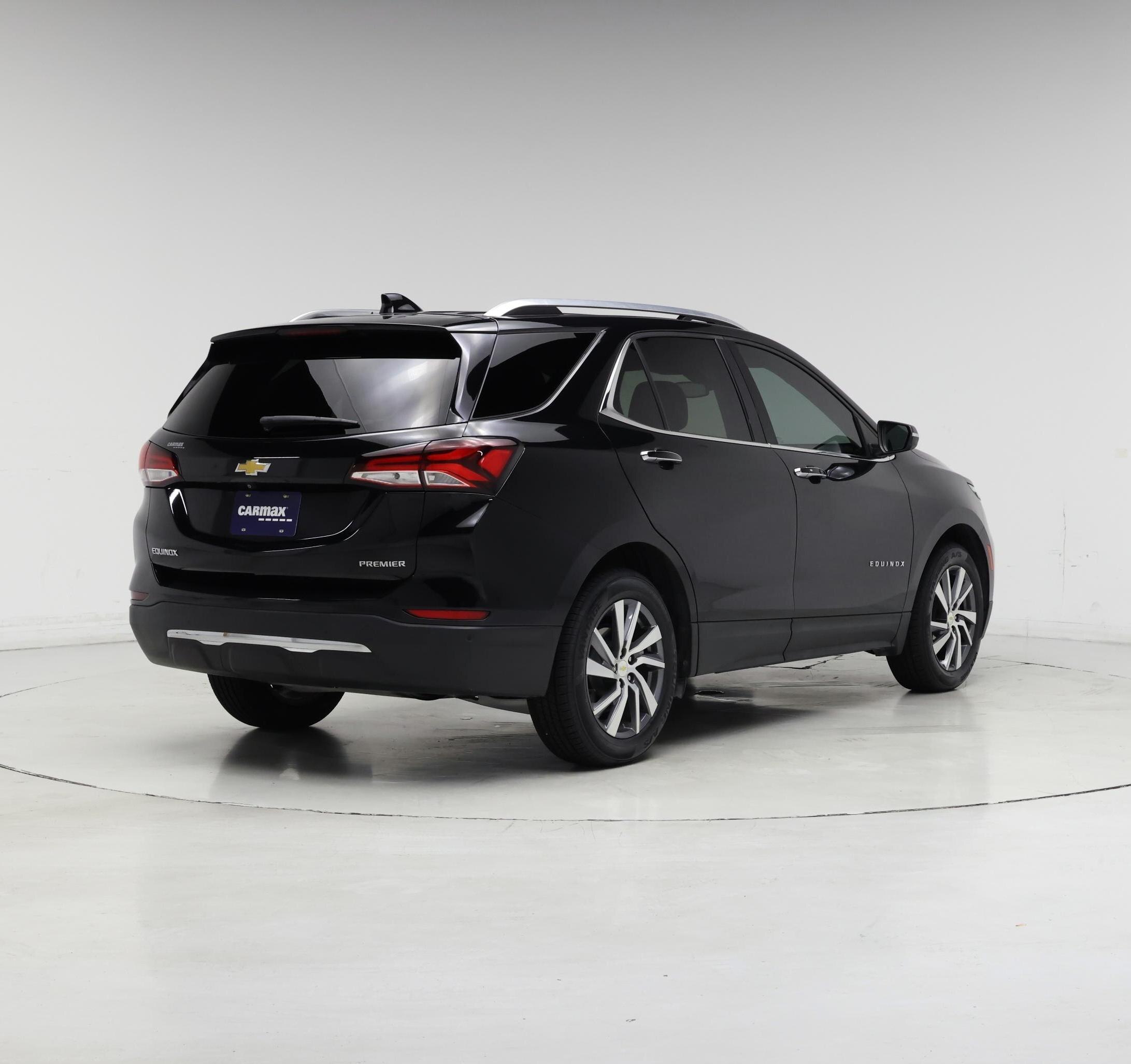 Thumbnail: 2022 Chevrolet Equinox - 8