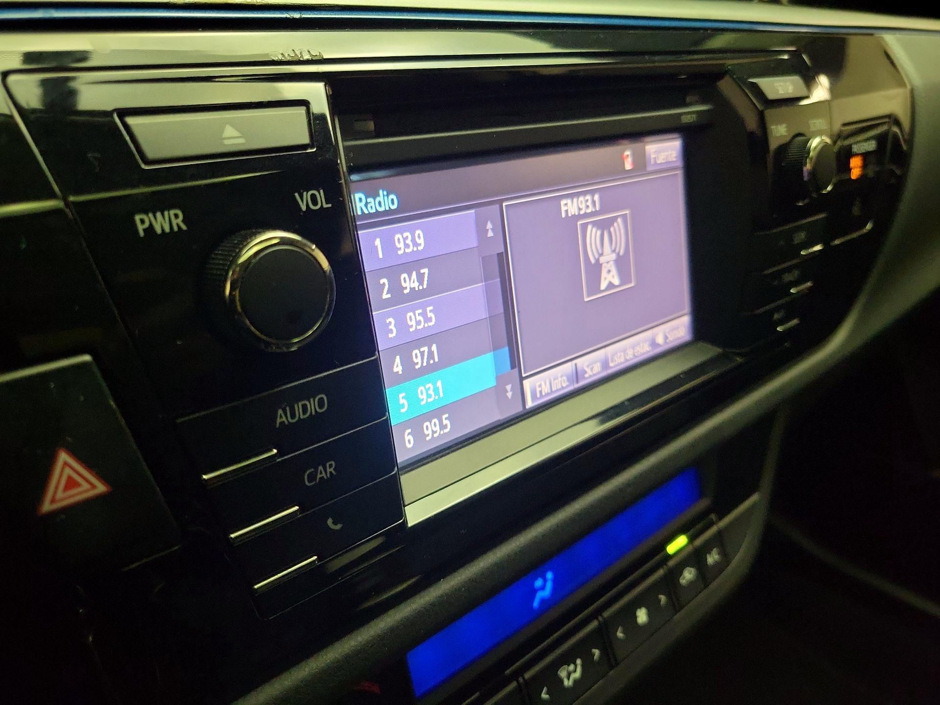Thumbnail: 2016 Toyota Corolla - 15