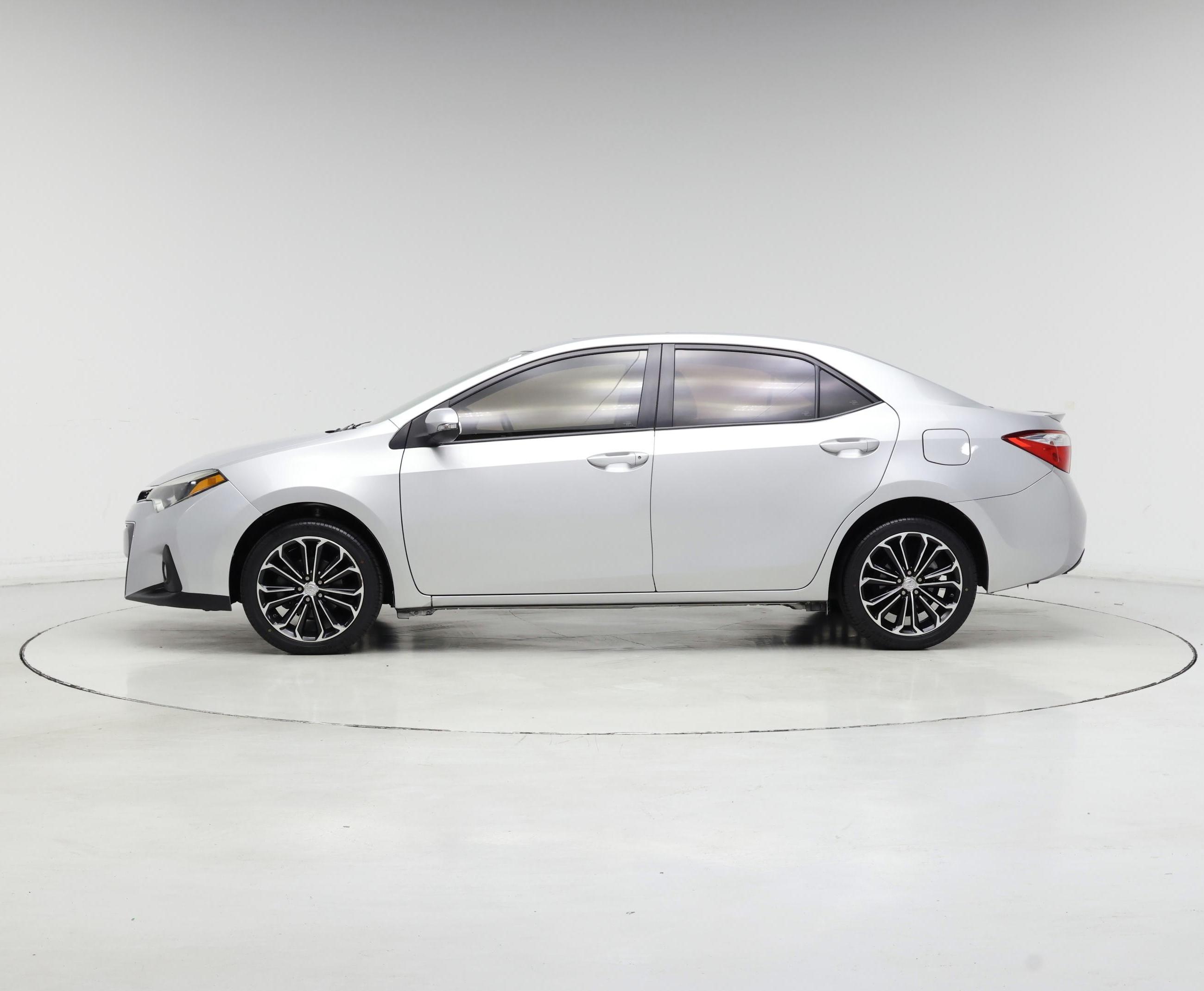 Thumbnail: 2016 Toyota Corolla - 3