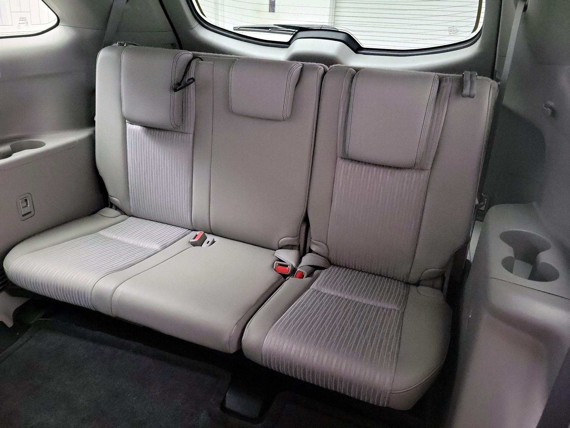 Thumbnail: 2014 Toyota Highlander - 20