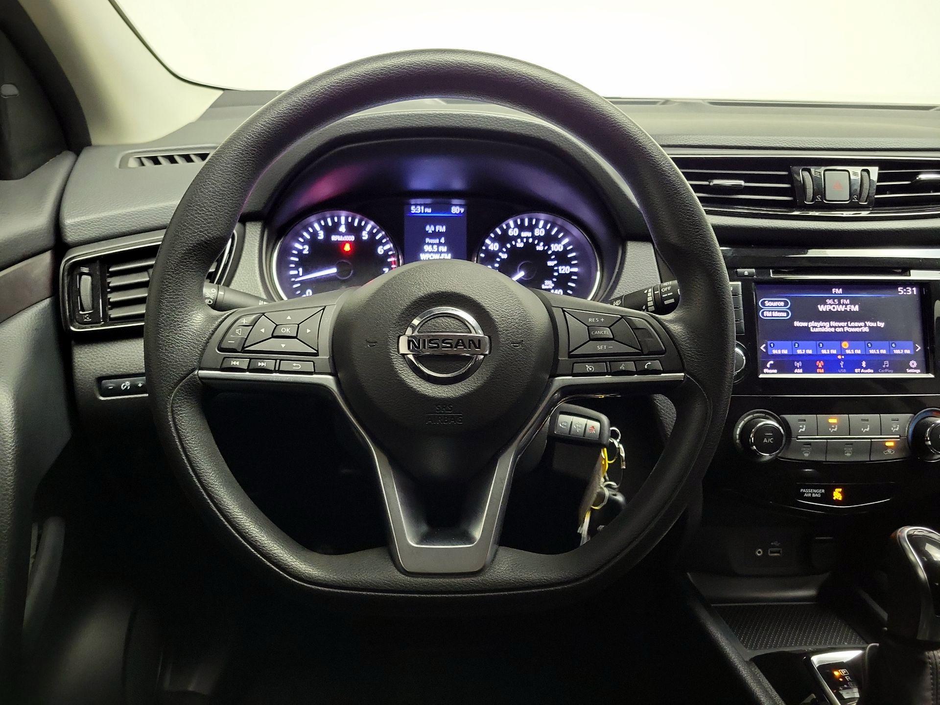 Thumbnail: 2022 Nissan Rogue Sport - 10