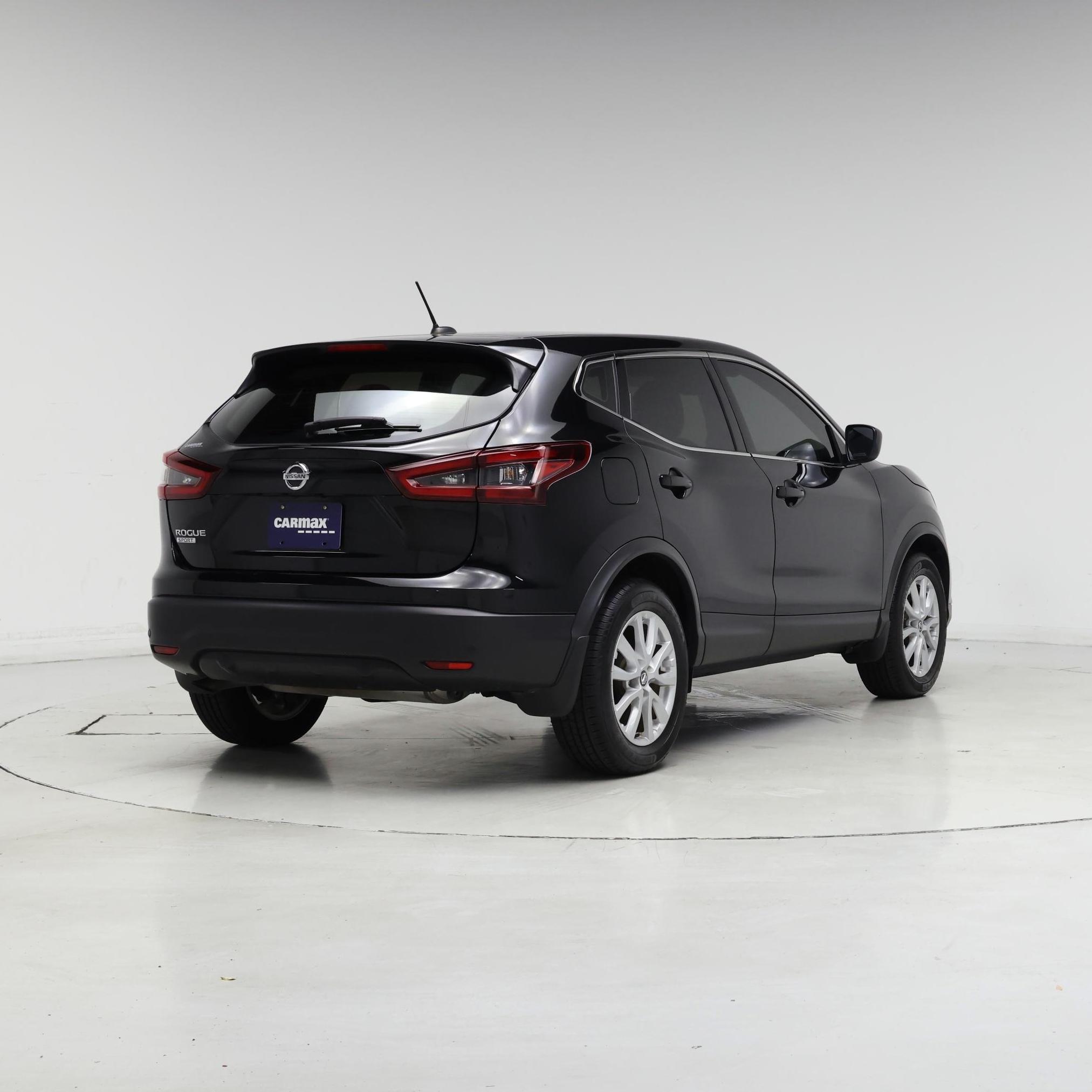 Thumbnail: 2022 Nissan Rogue Sport - 8