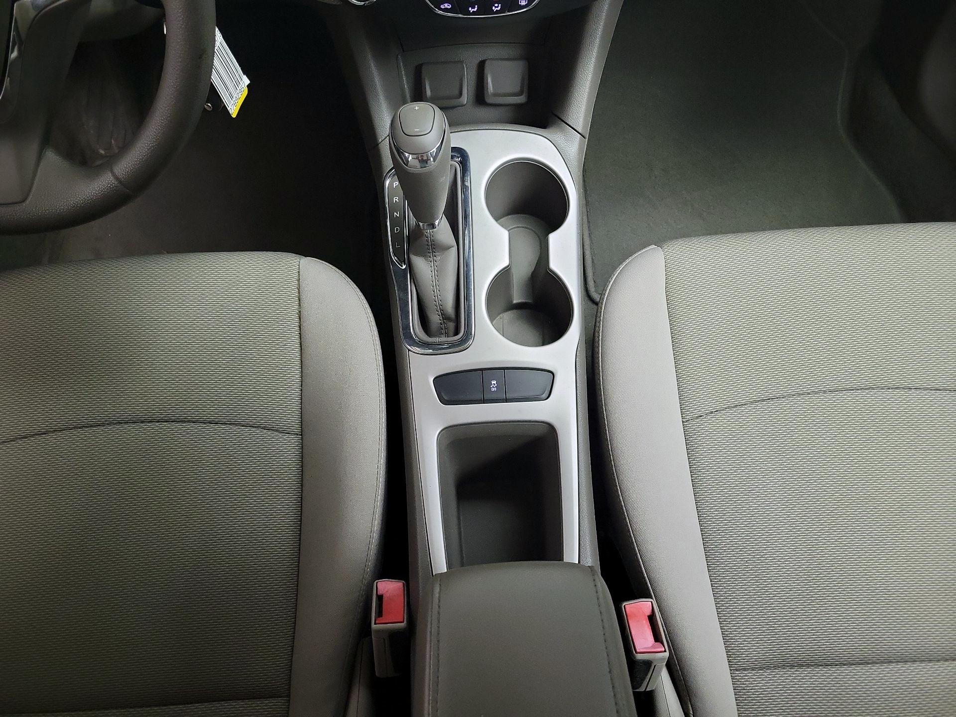 Thumbnail: 2017 Chevrolet Cruze - 17