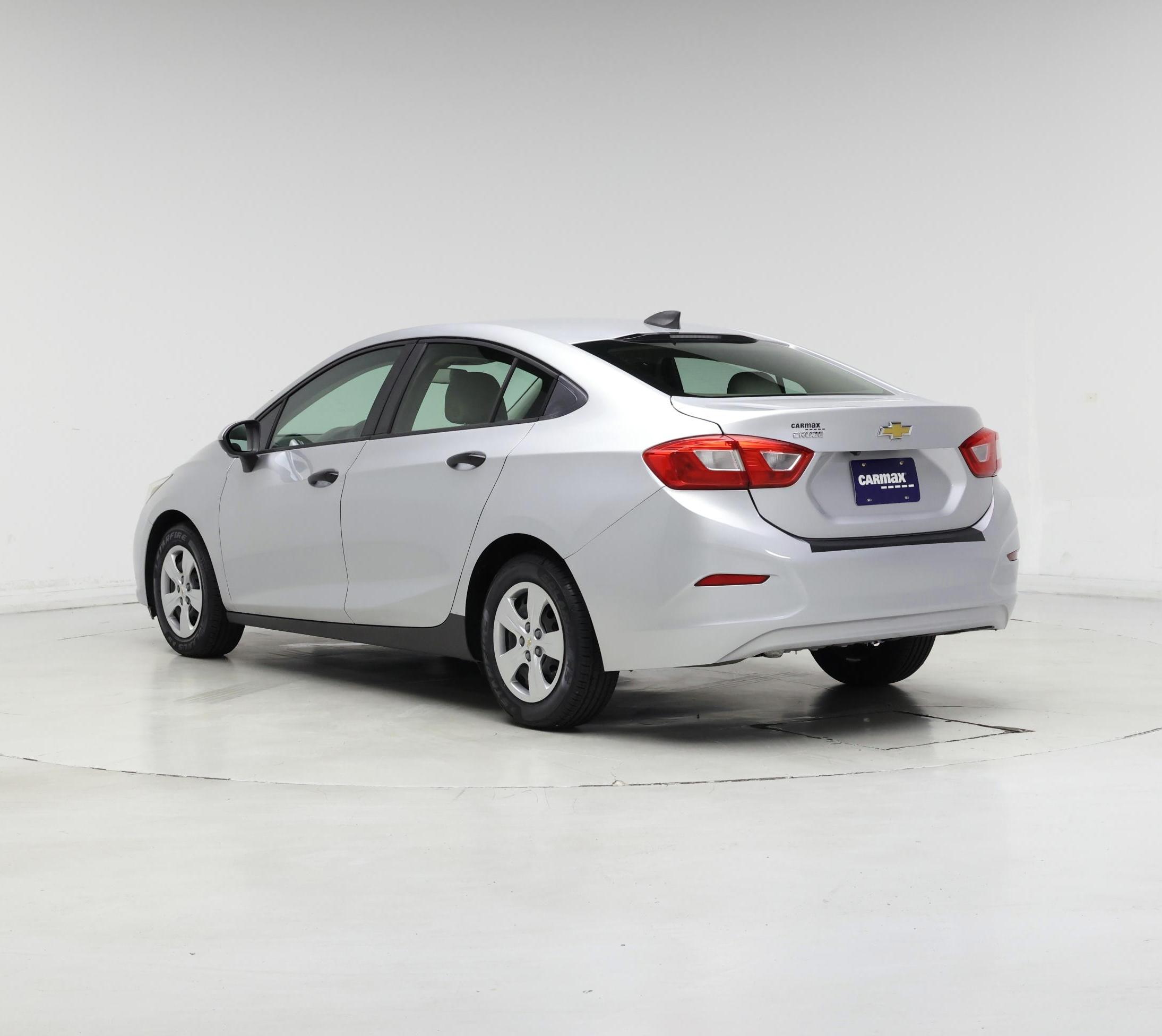 Thumbnail: 2017 Chevrolet Cruze - 2