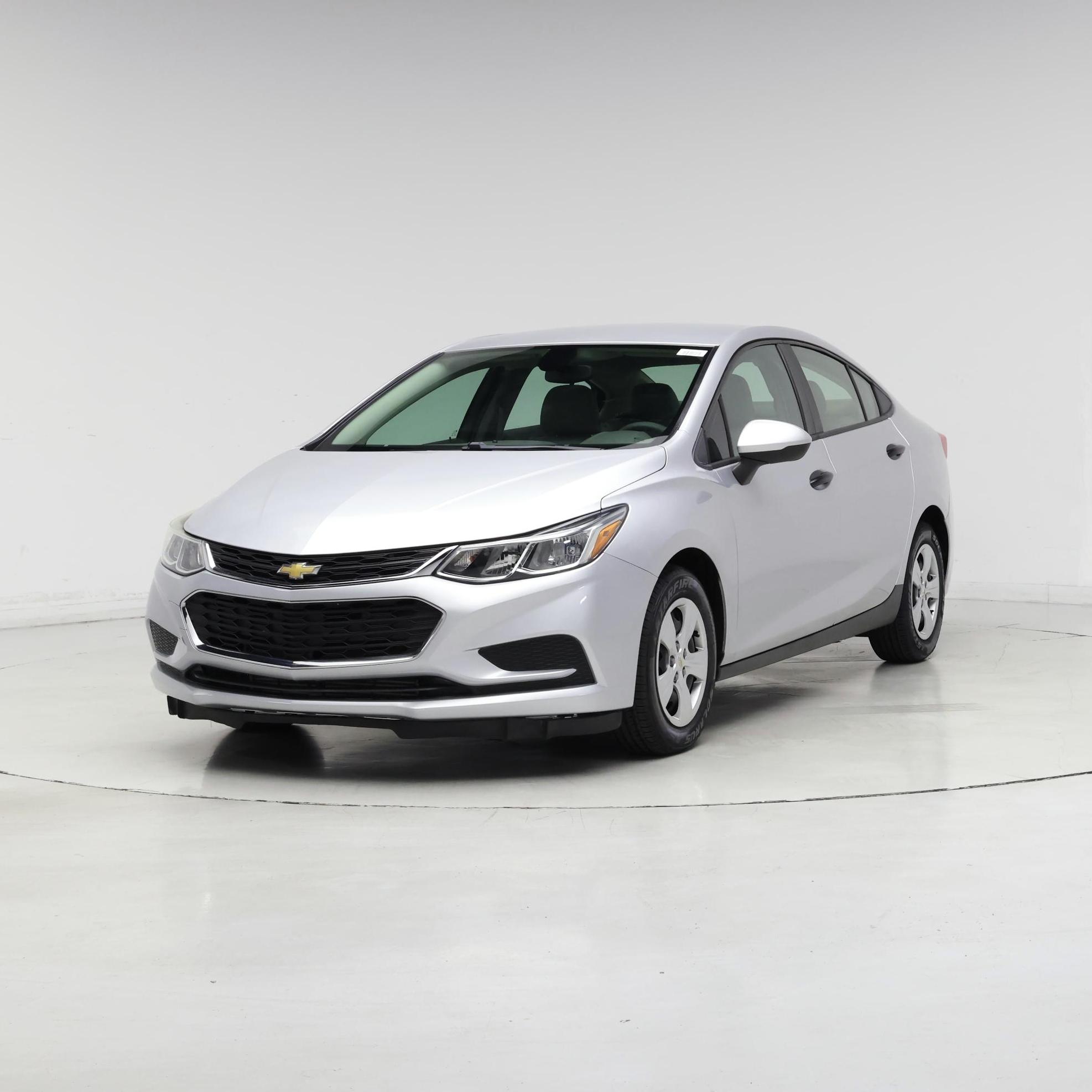 Thumbnail: 2017 Chevrolet Cruze - 4