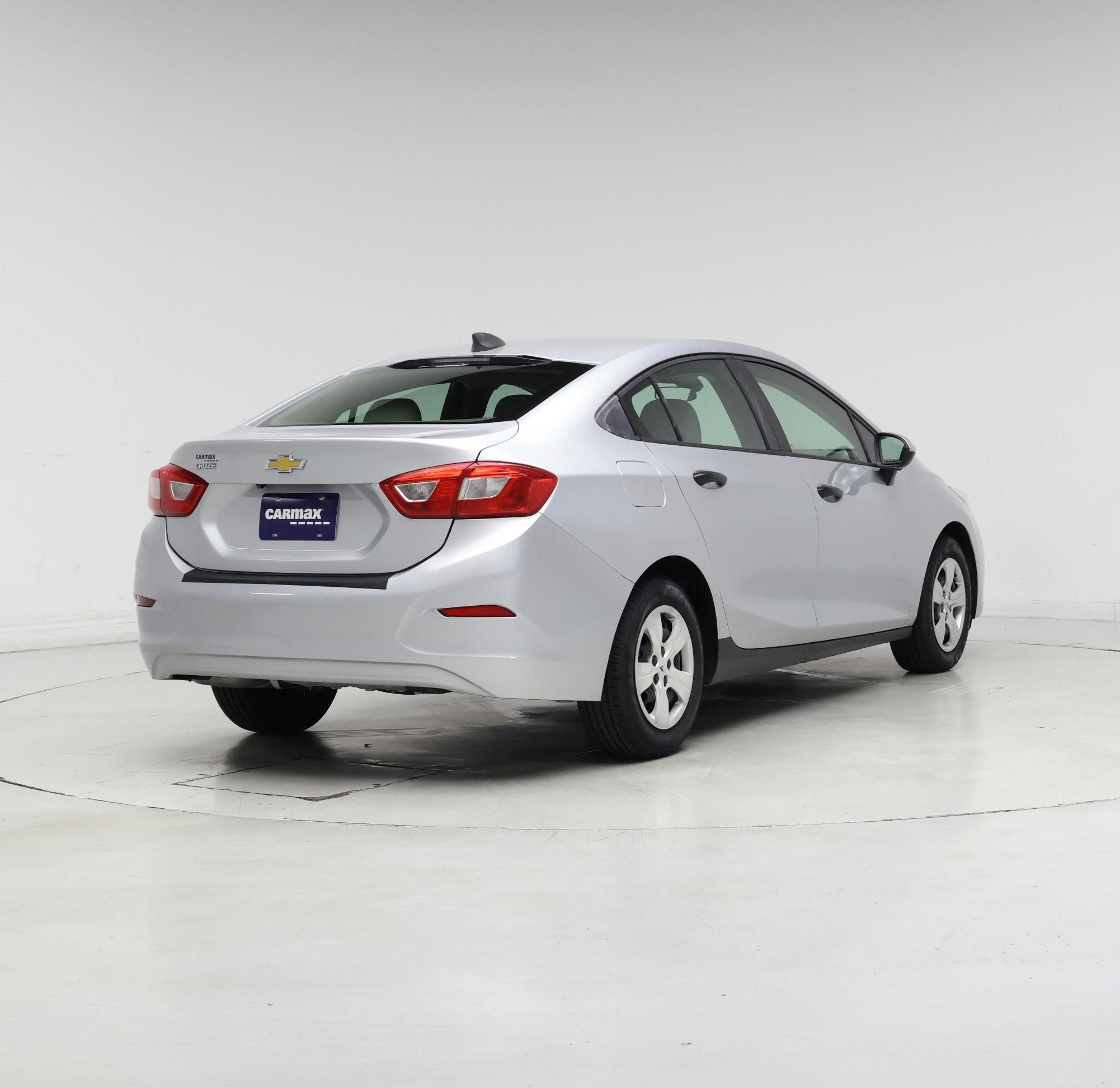 Thumbnail: 2017 Chevrolet Cruze - 8