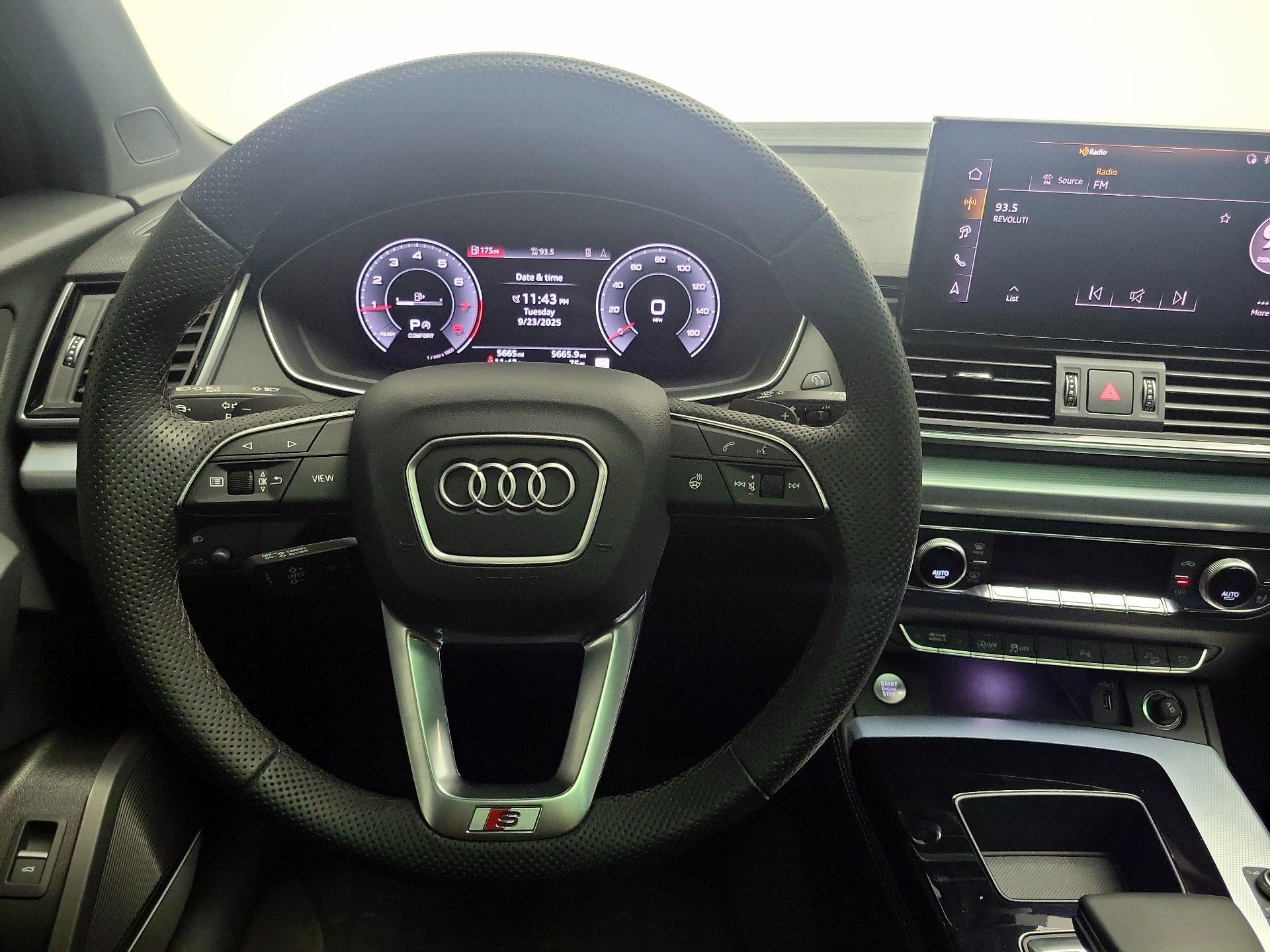 Thumbnail: 2025 Audi Q5 - 10