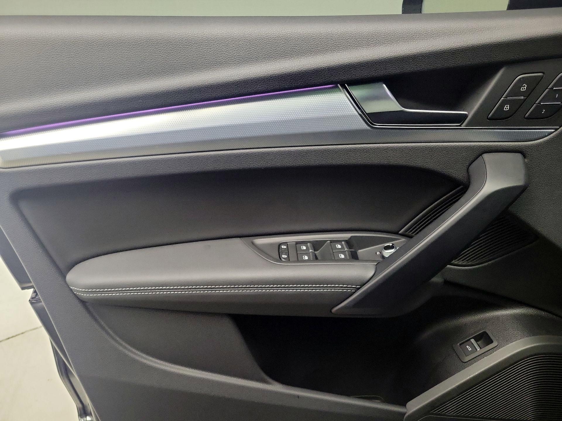 Thumbnail: 2025 Audi Q5 - 12