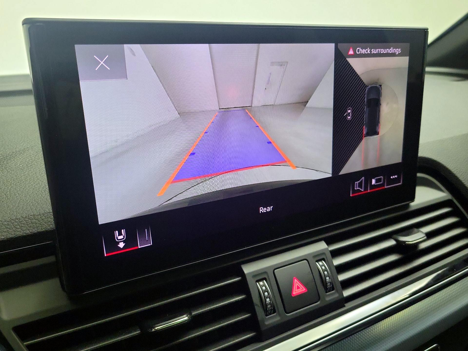 Thumbnail: 2025 Audi Q5 - 15