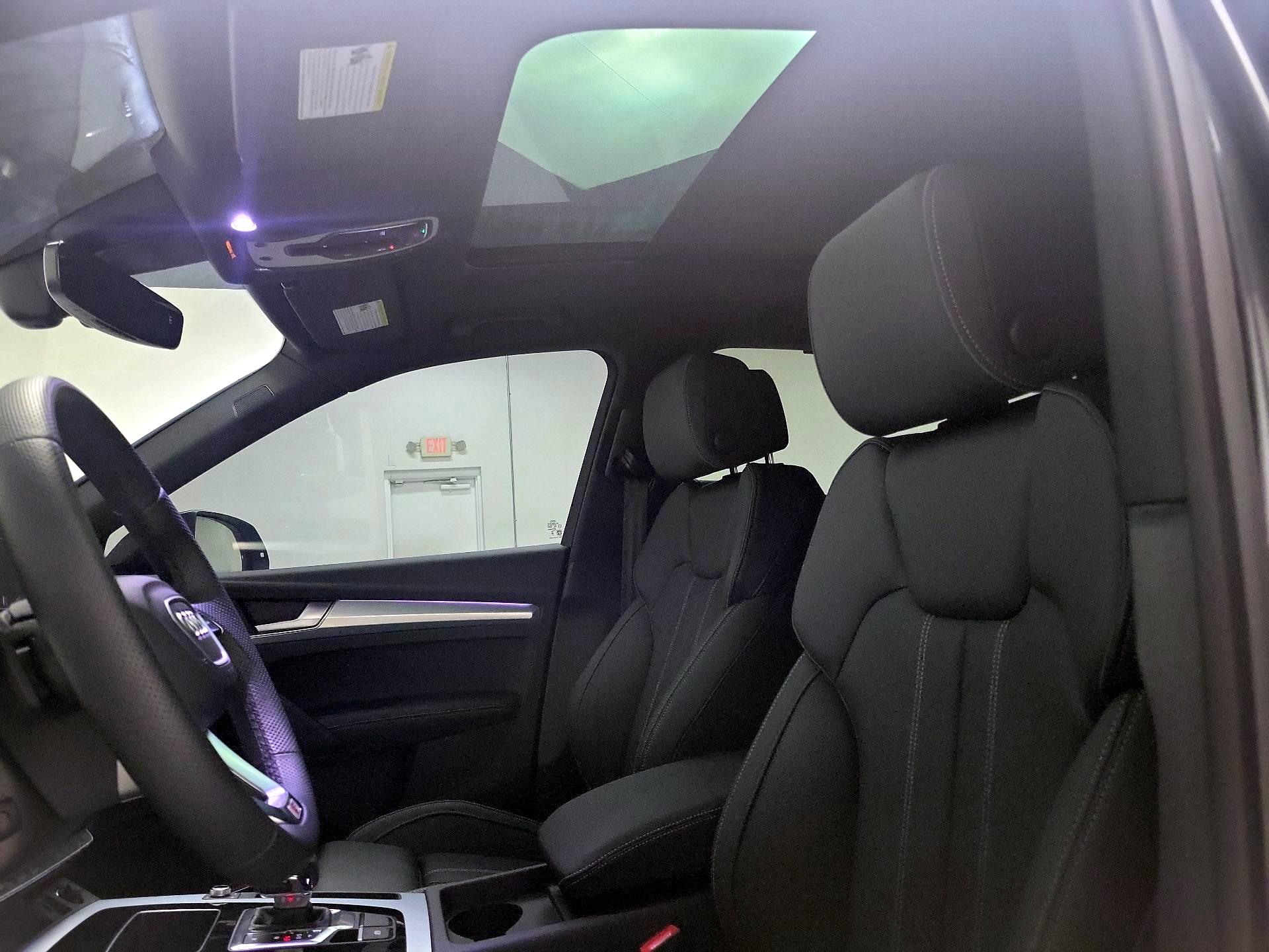 Thumbnail: 2025 Audi Q5 - 20