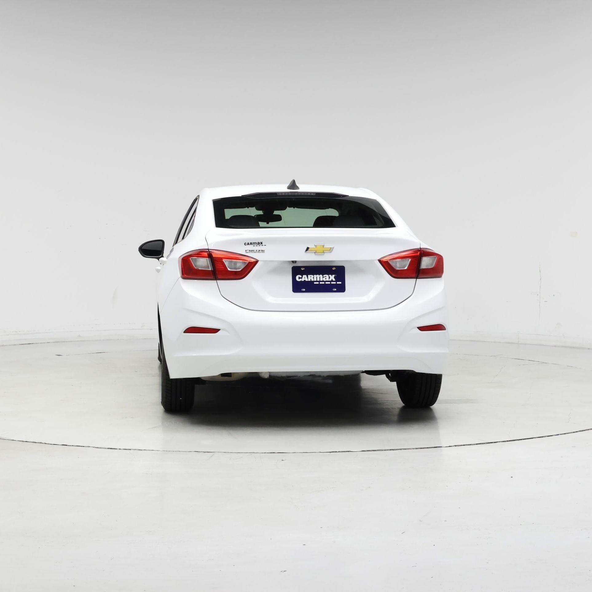 Thumbnail: 2019 Chevrolet Cruze - 6