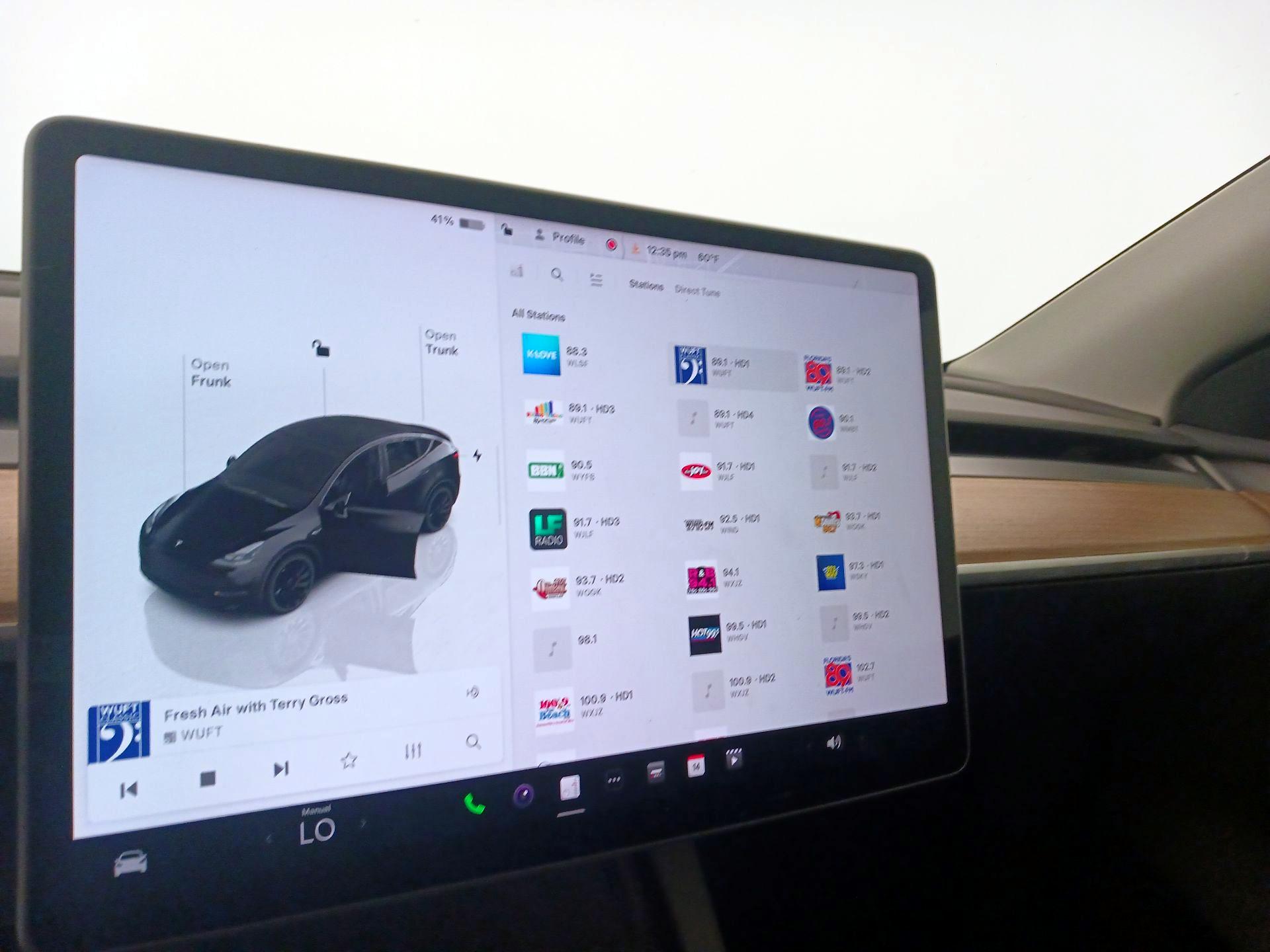 Thumbnail: 2022 Tesla Model Y - 15