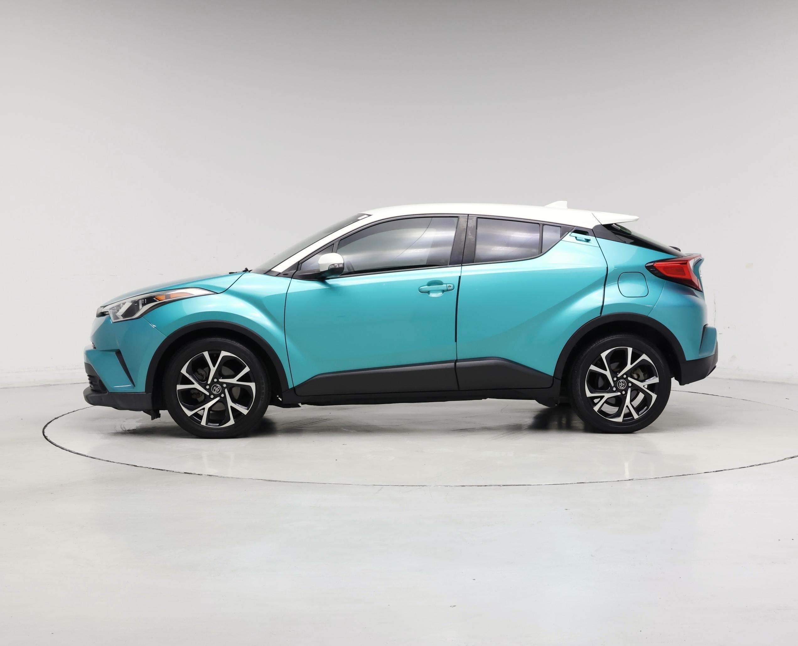Thumbnail: 2018 Toyota C-HR - 3