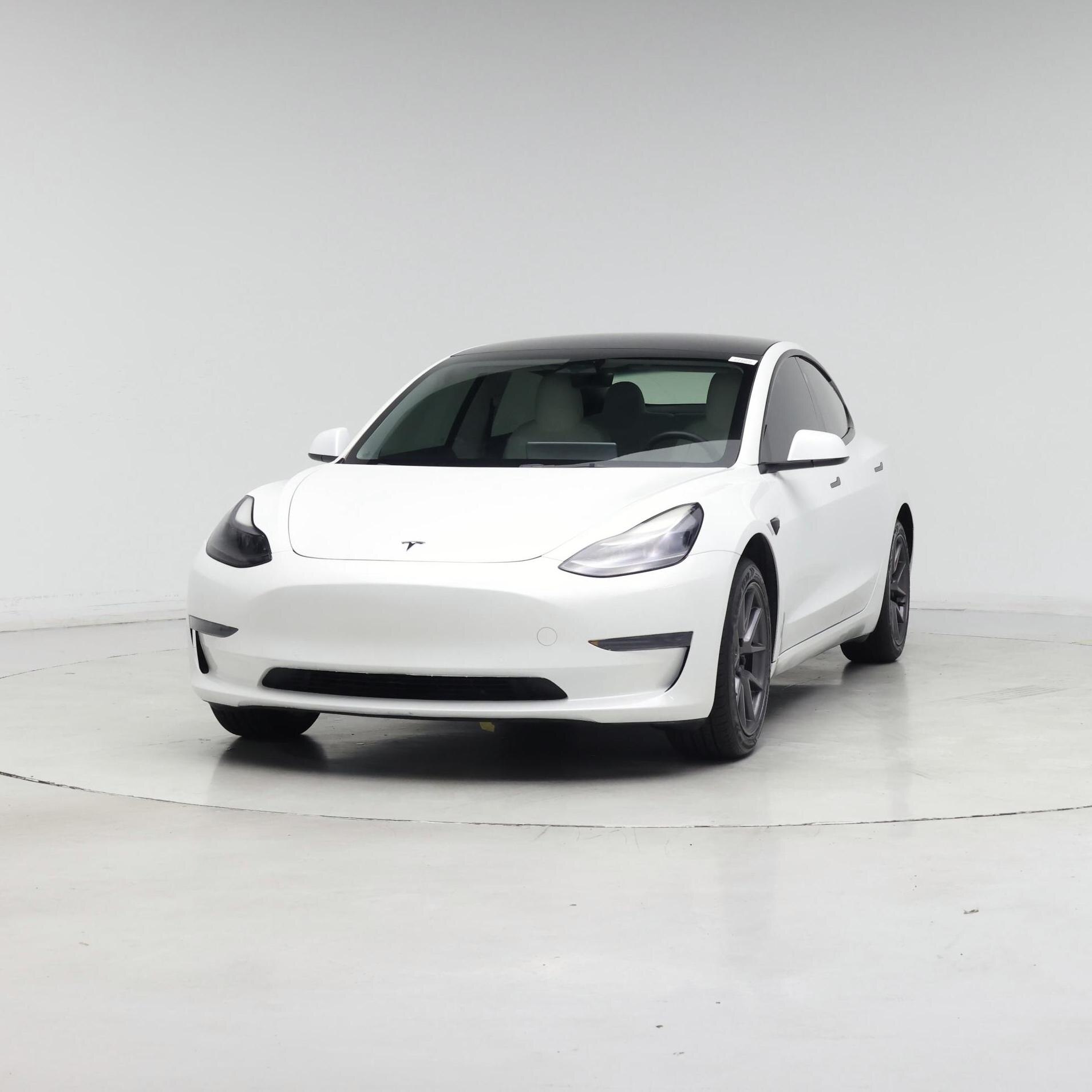 Thumbnail: 2022 Tesla Model 3 - 4